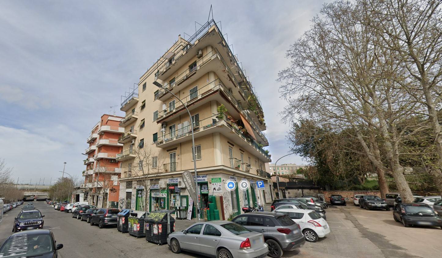 Attività commerciale in affitto a Roma