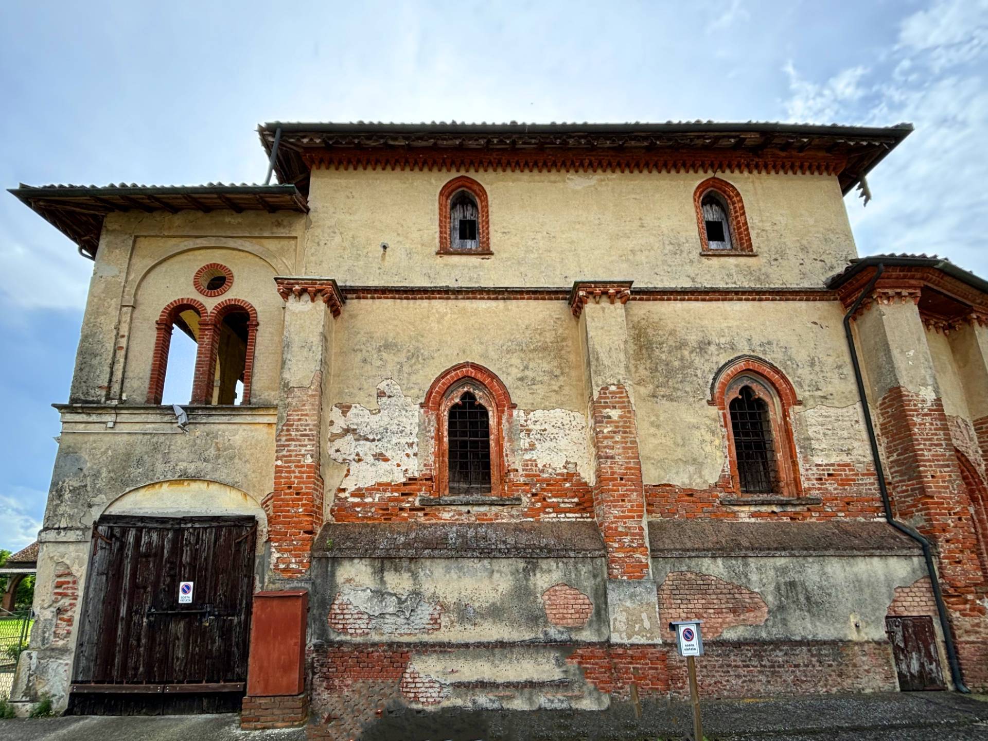 Rustico/Casale/Corte in vendita a Corteolona e Genzone
