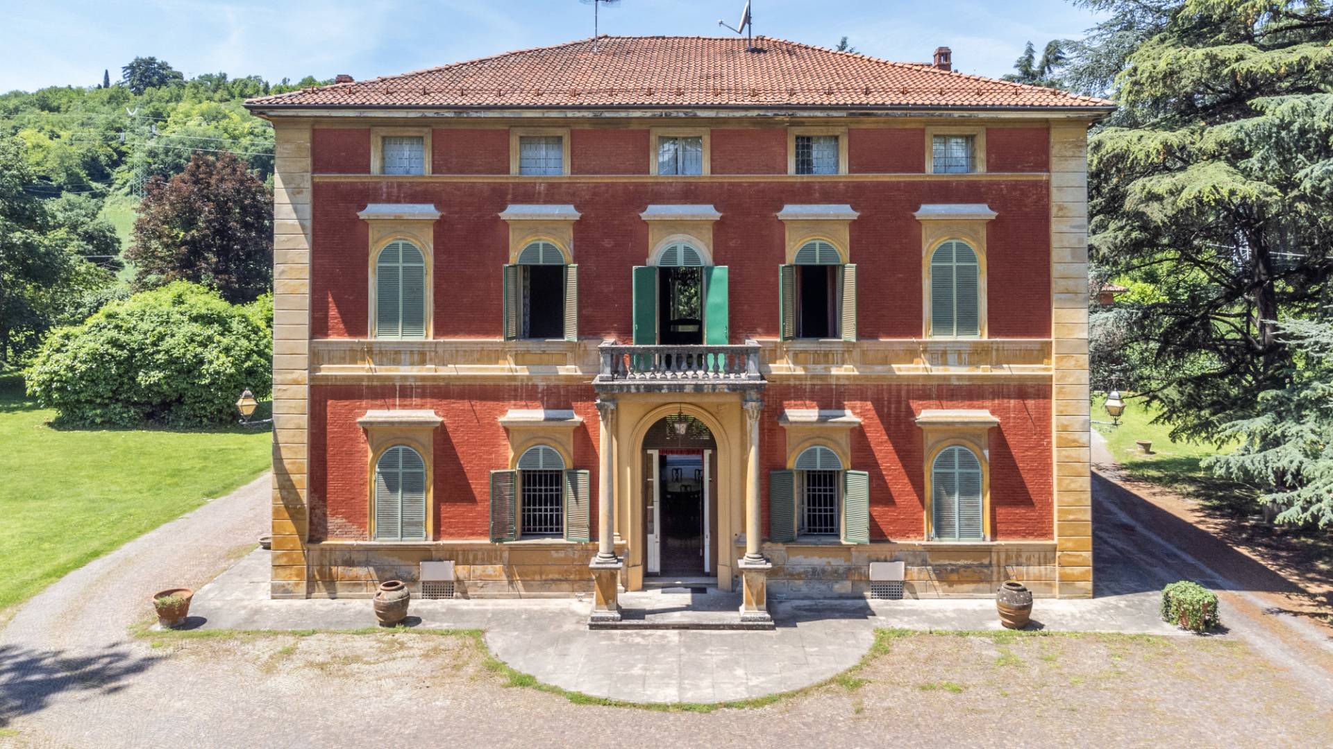 Villa for sale in Sasso Marconi