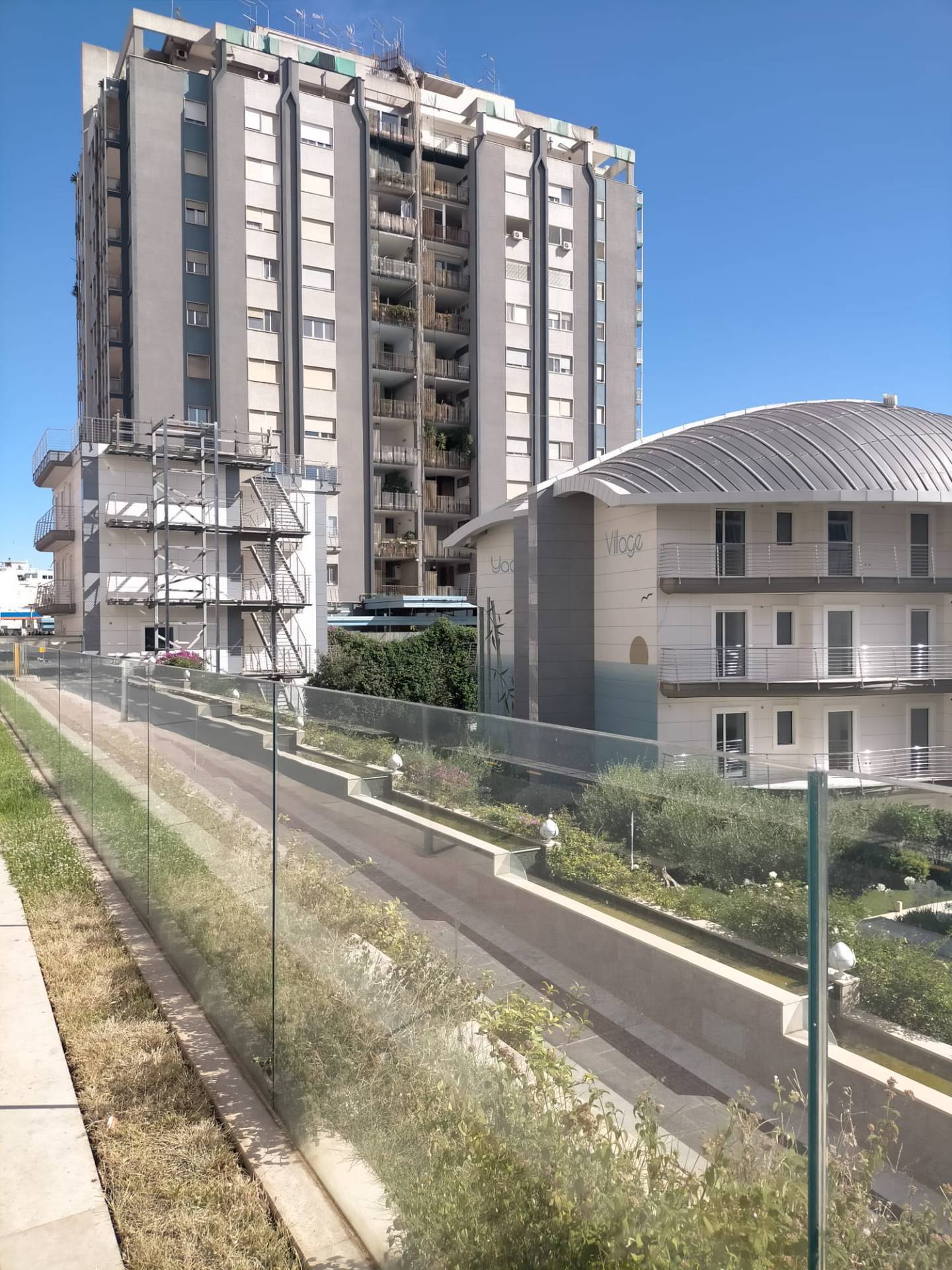 Locale commerciale in affitto/vendita a Taranto