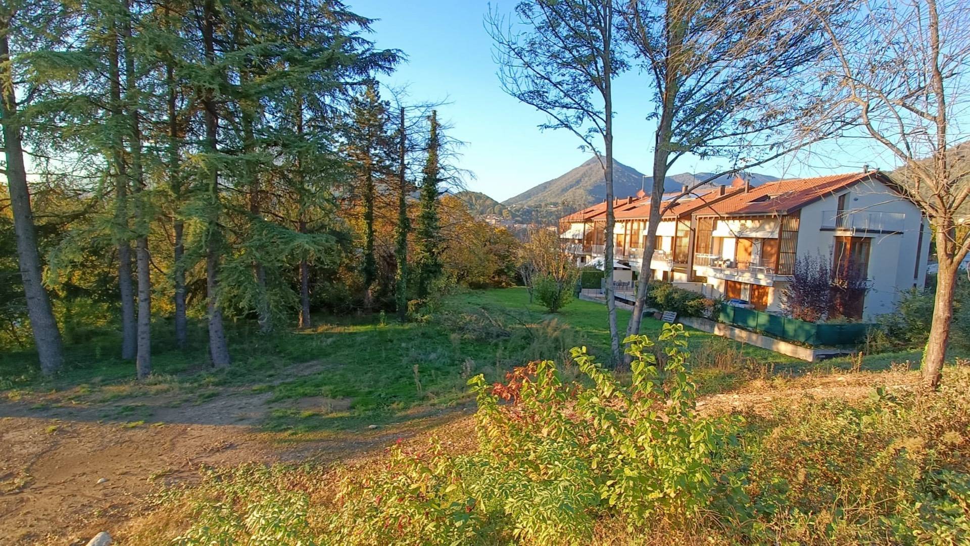 Terreno residenziale in vendita a Villa d'Almè