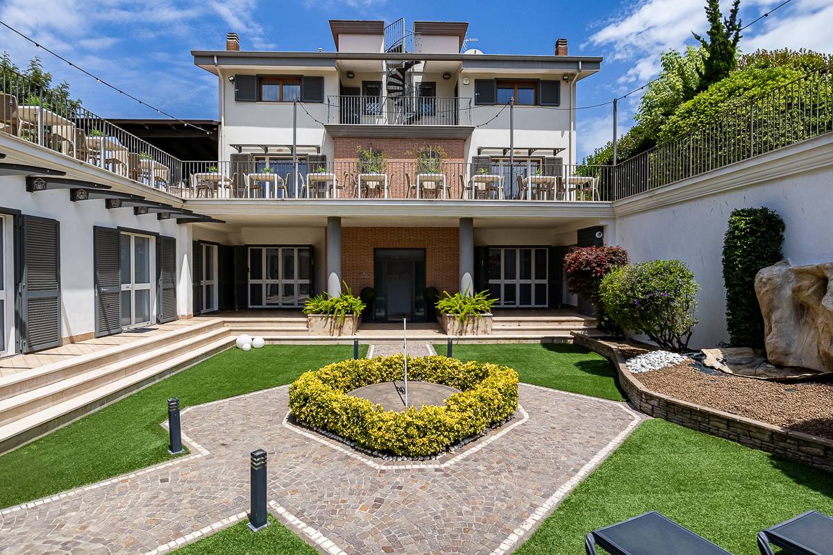 Villa in vendita a Caserta