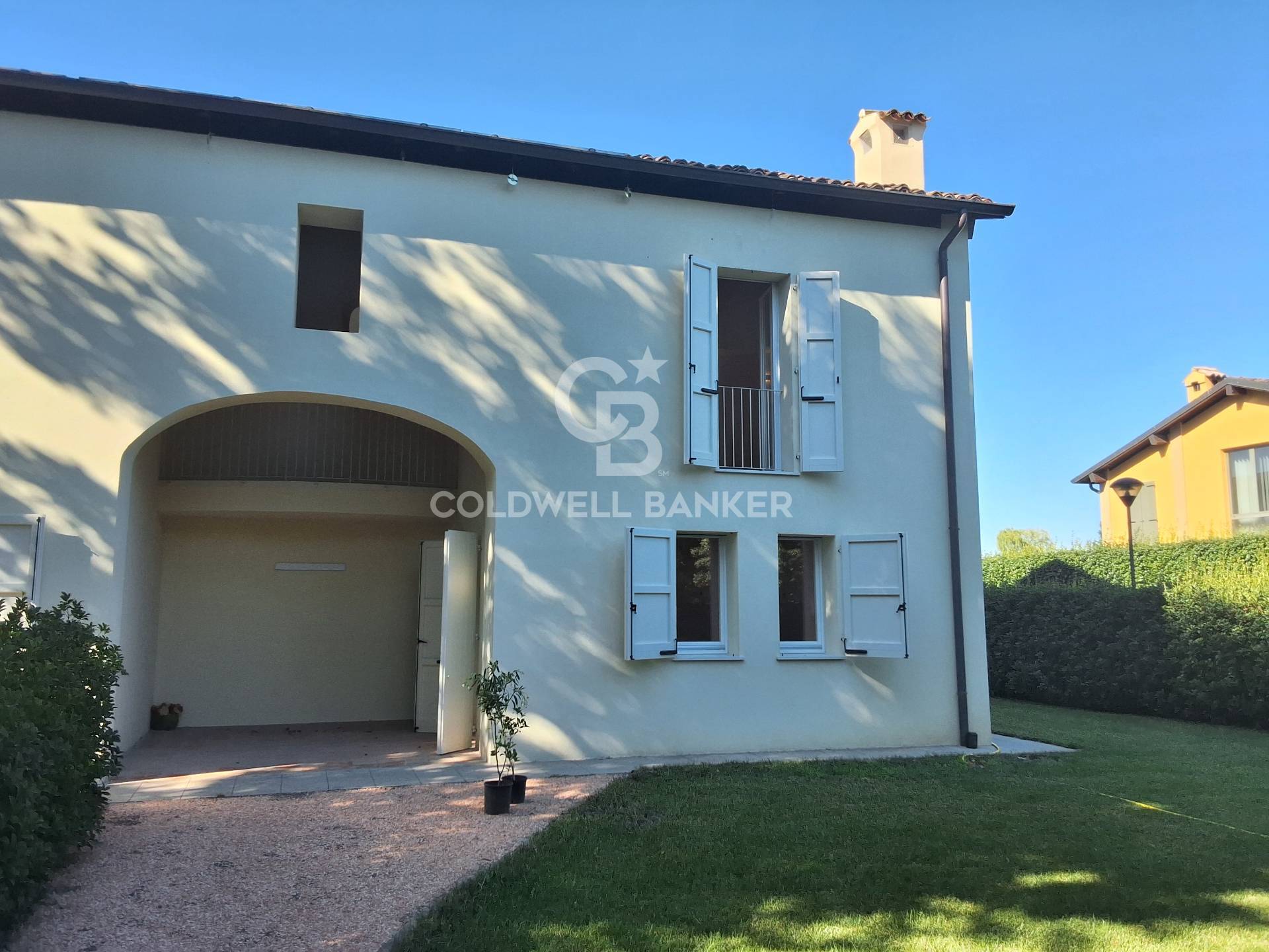 Villa bifamiliare in vendita a Rubiera