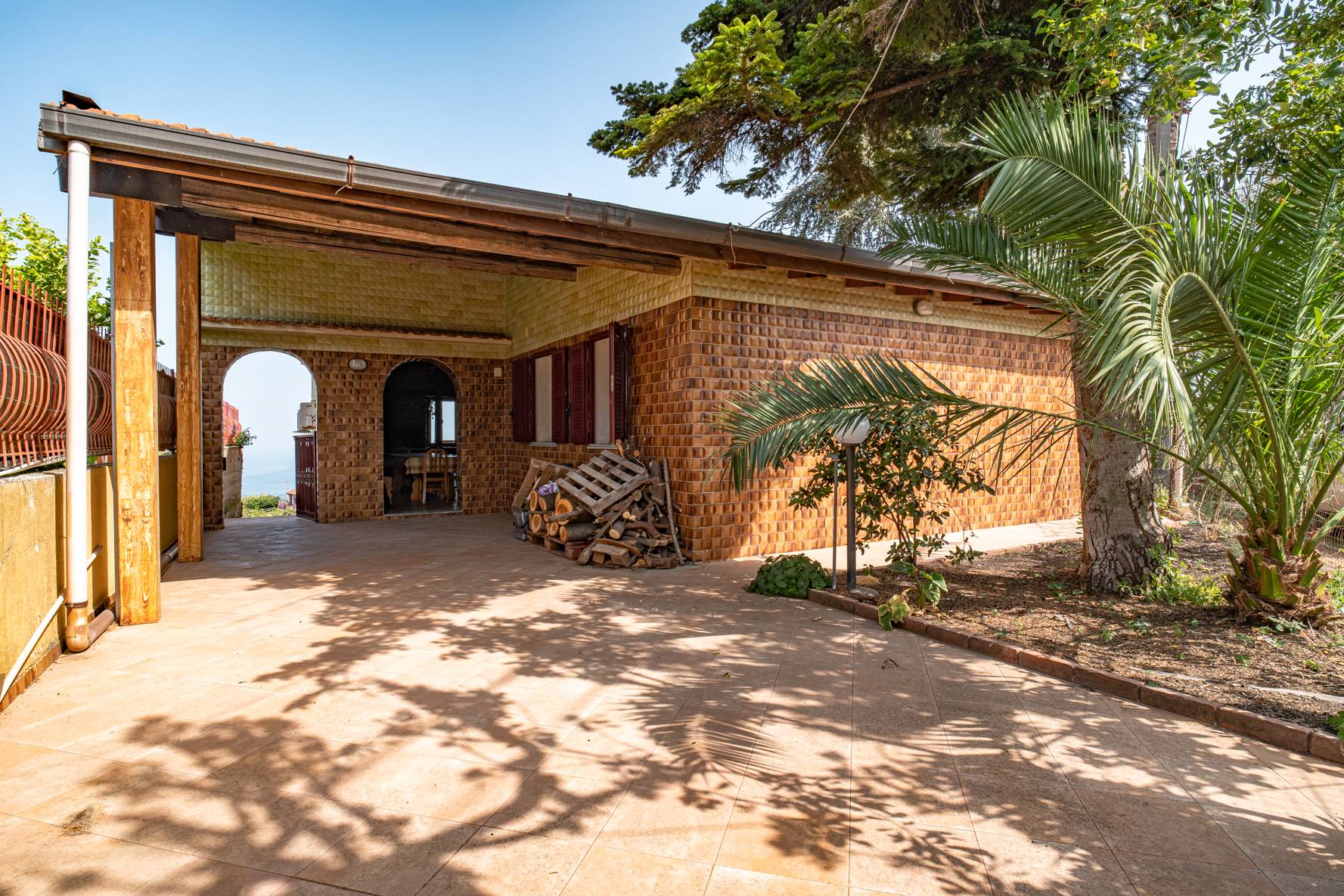Casa singola in vendita a Piedimonte Etneo
