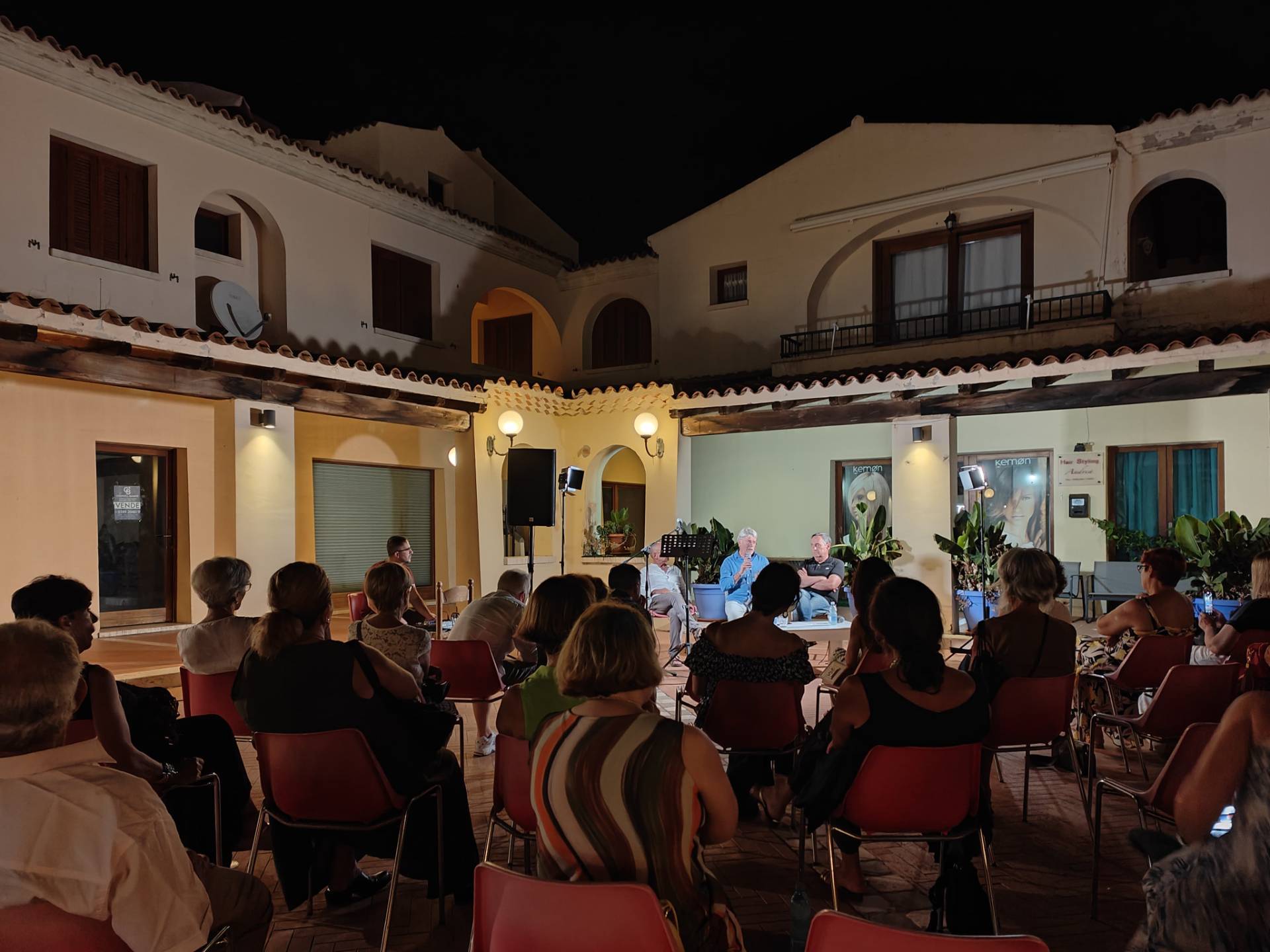 Negozio in vendita a San Teodoro