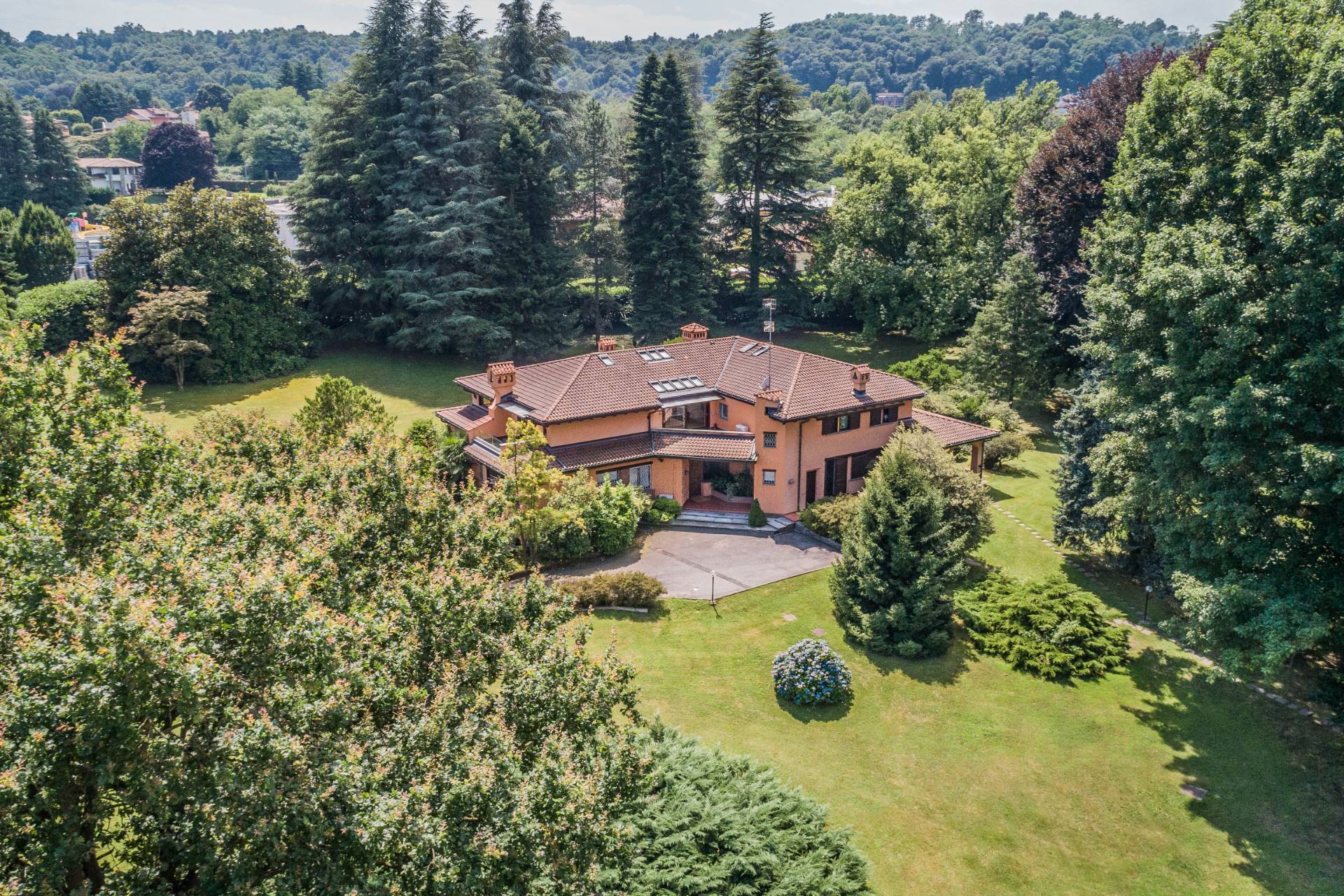 Villa for sale in Arona