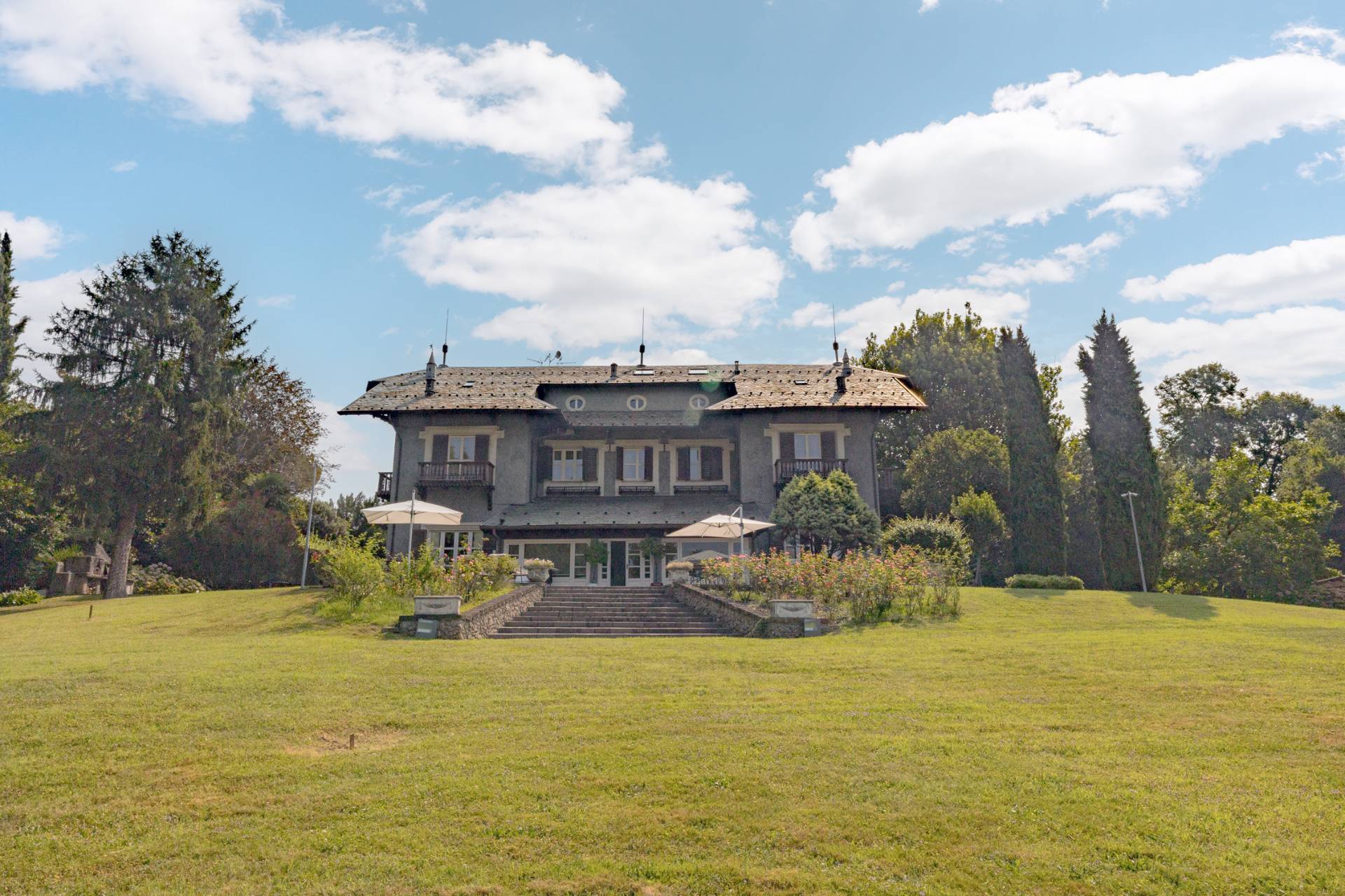 Villa storica in vendita a Besana in Brianza