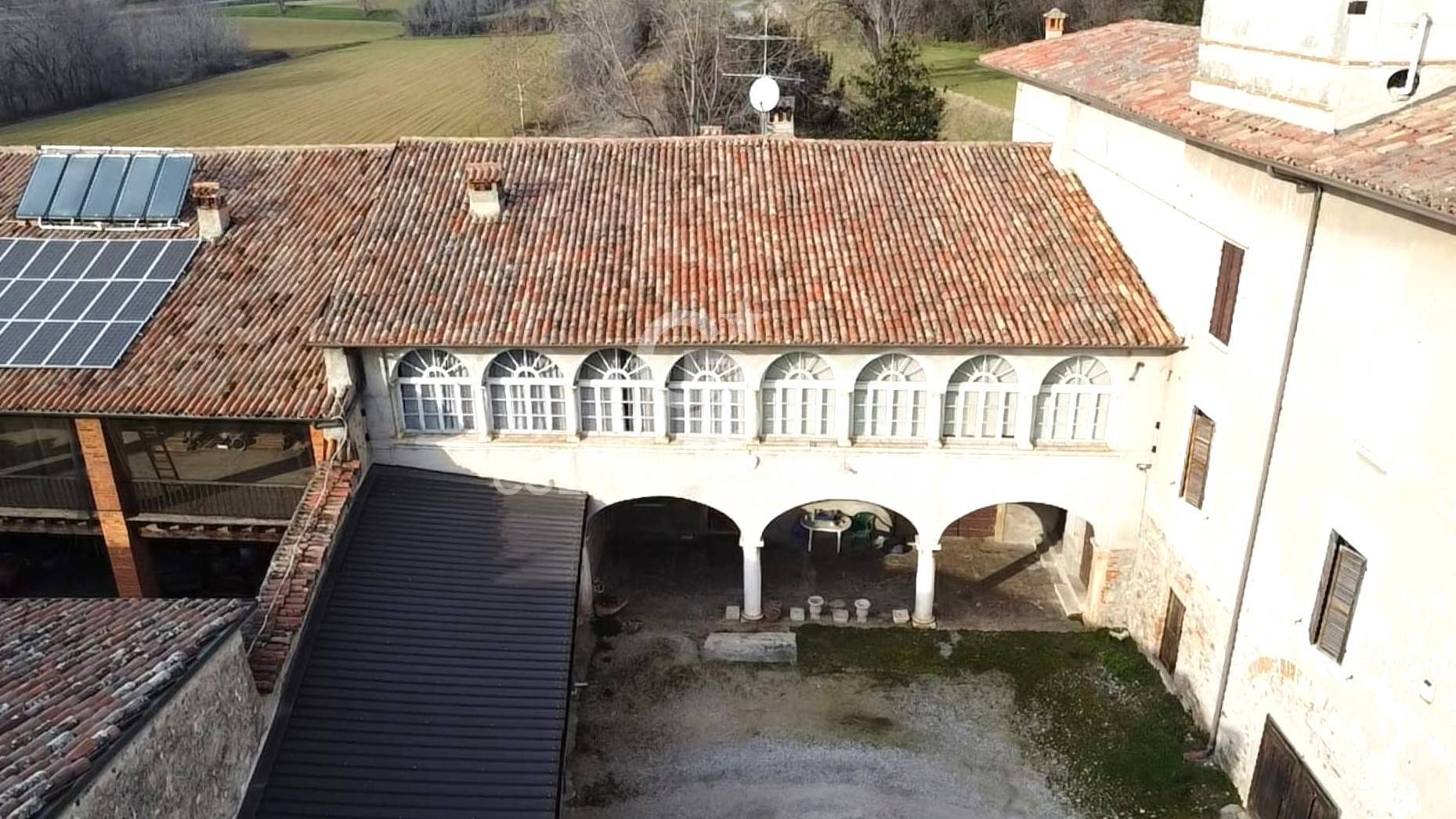 Rustico/Casale/Corte in vendita a Calvagese della Riviera