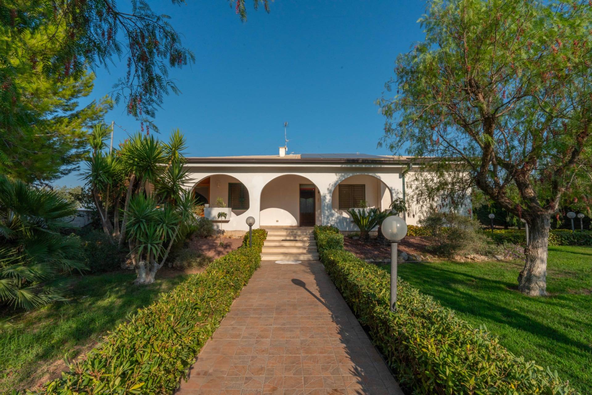 Villa in vendita a Sannicandro di Bari