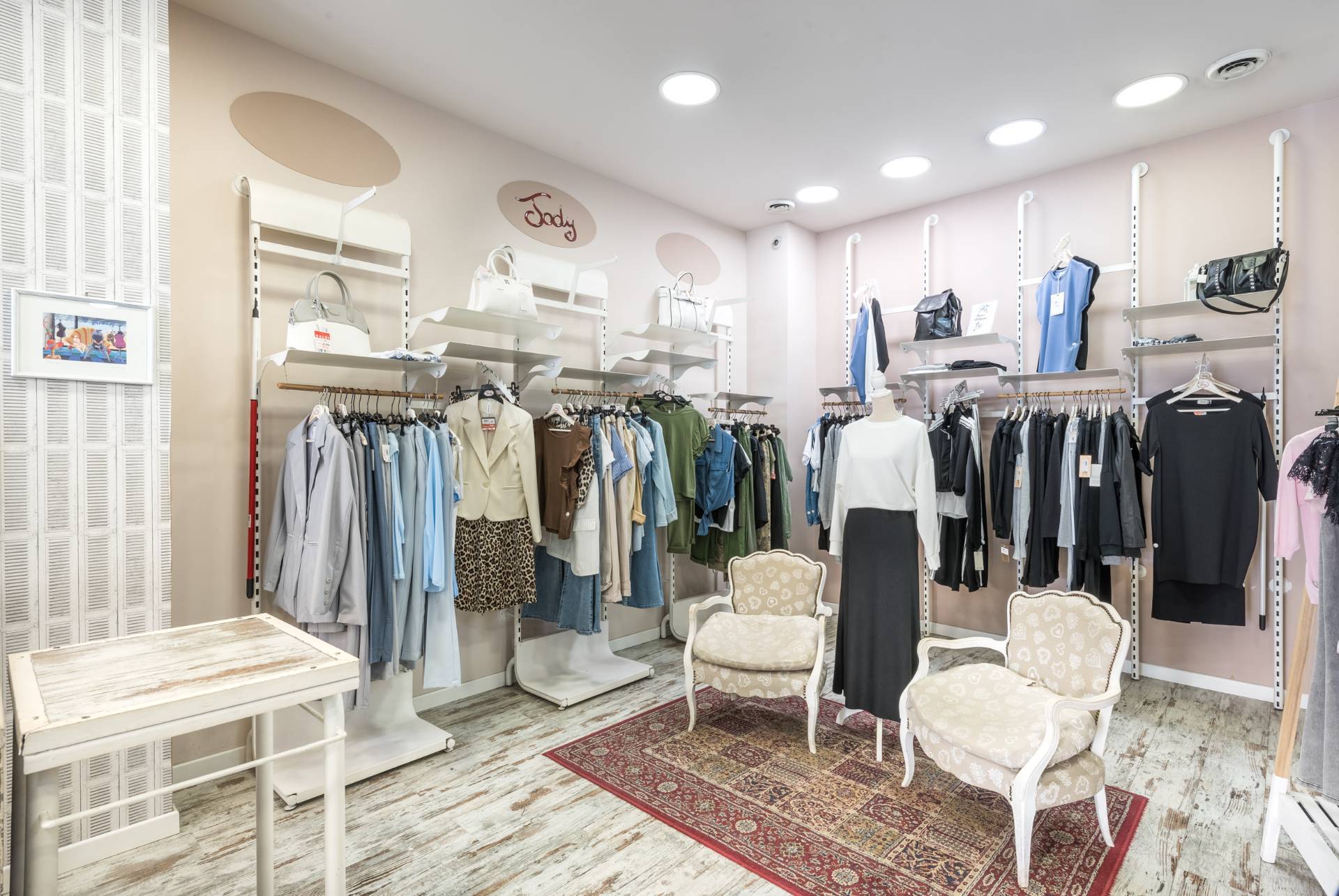 Attività commerciale in vendita a Ciampino
