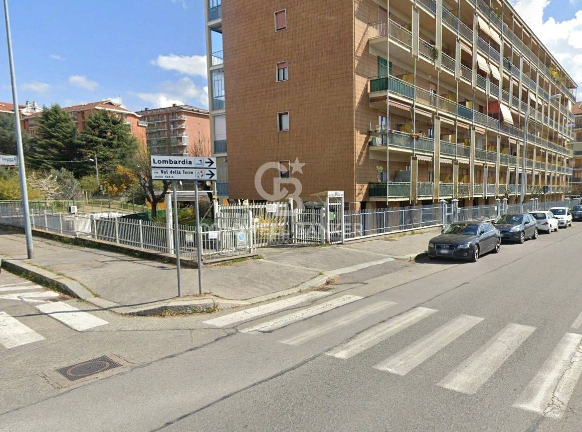 Box o garage in vendita a Torino