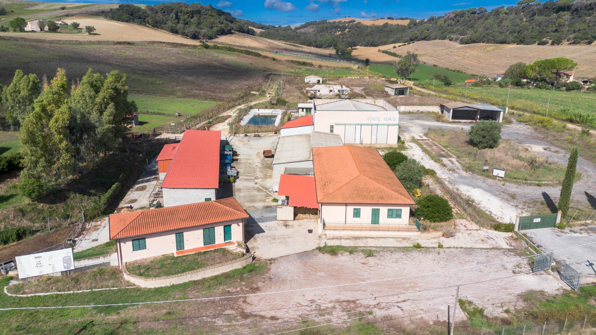 Capannone industriale in vendita a Tarquinia