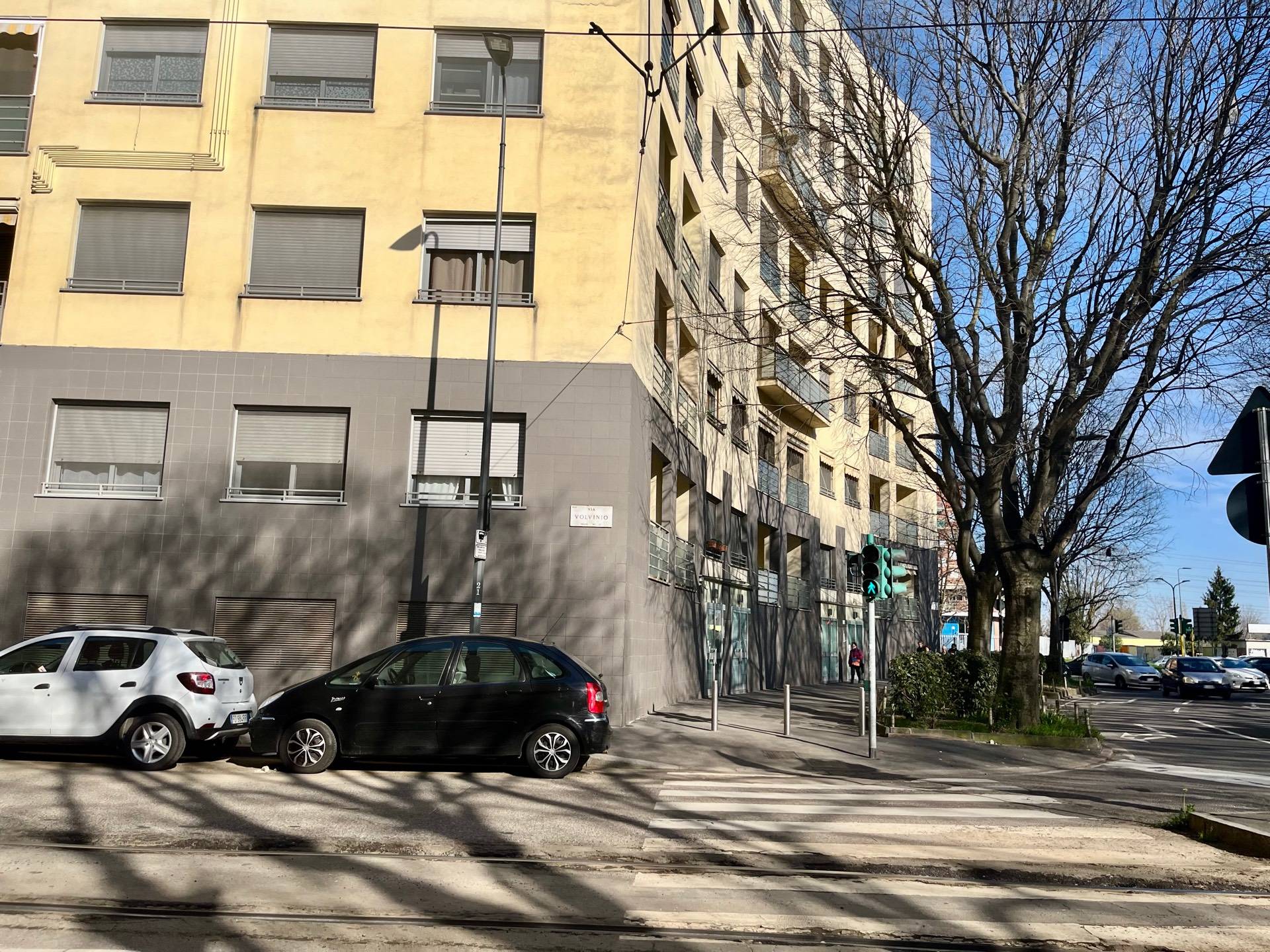 Box / garage for sale in Milano Bocconi Ref. CBI1121480301265