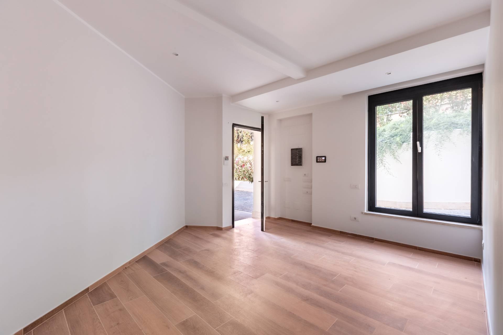 Appartamento indipendente in vendita a Roma