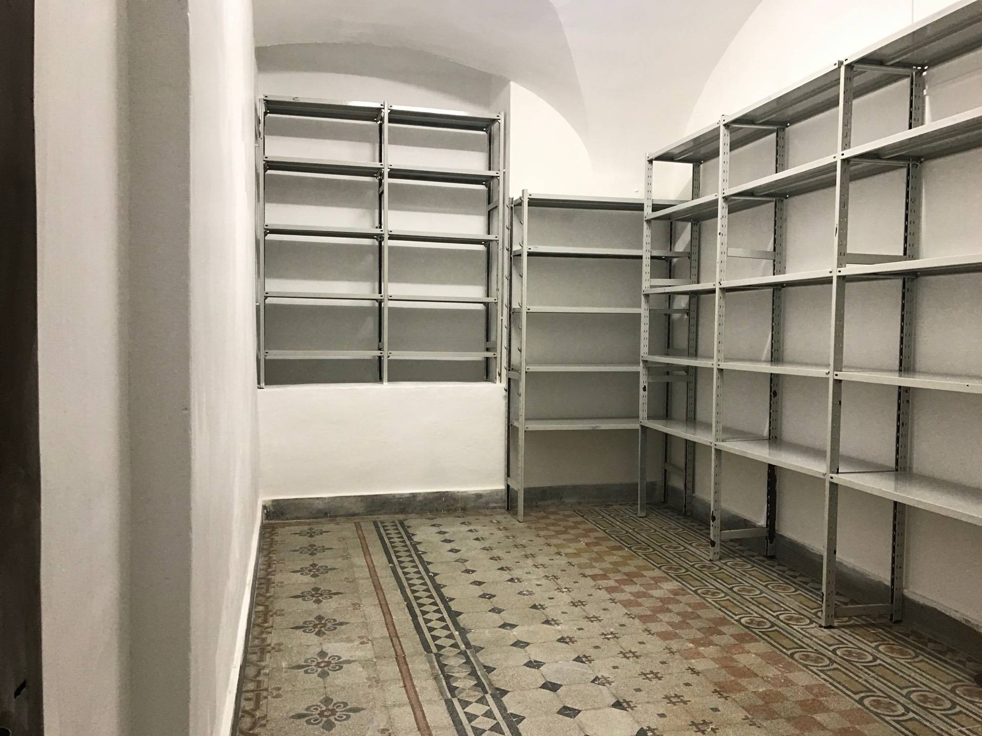 Magazzino in vendita a Roma