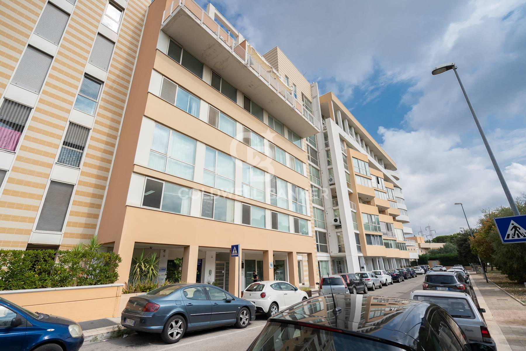 Office for sale in Bari