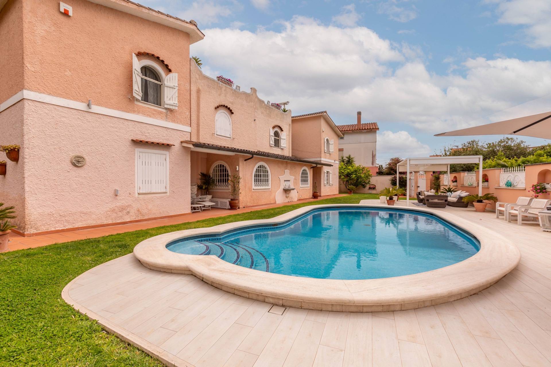 Villa for sale in San Felice Circeo