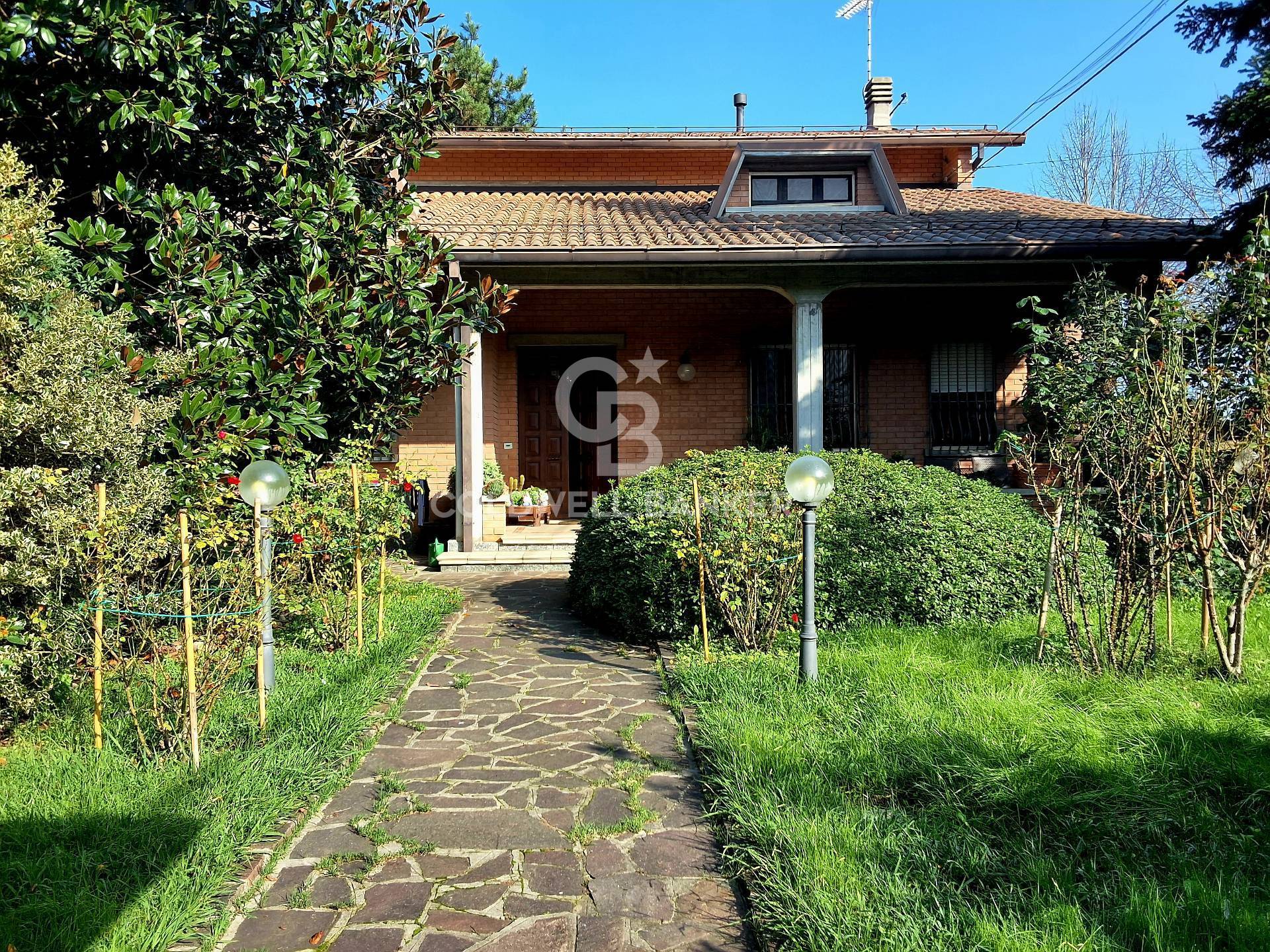 Villa bifamiliare in vendita a Soliera