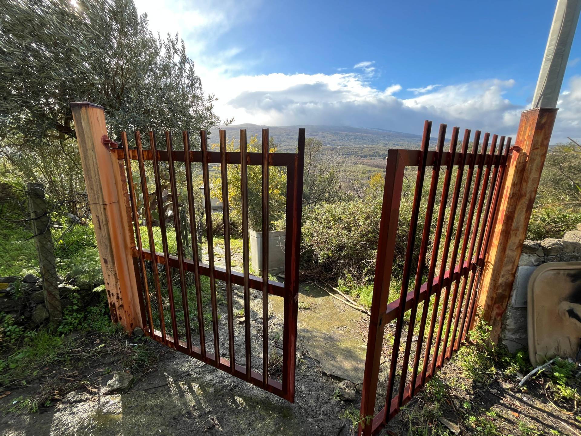 Casa indipendente in vendita a Piedimonte Etneo