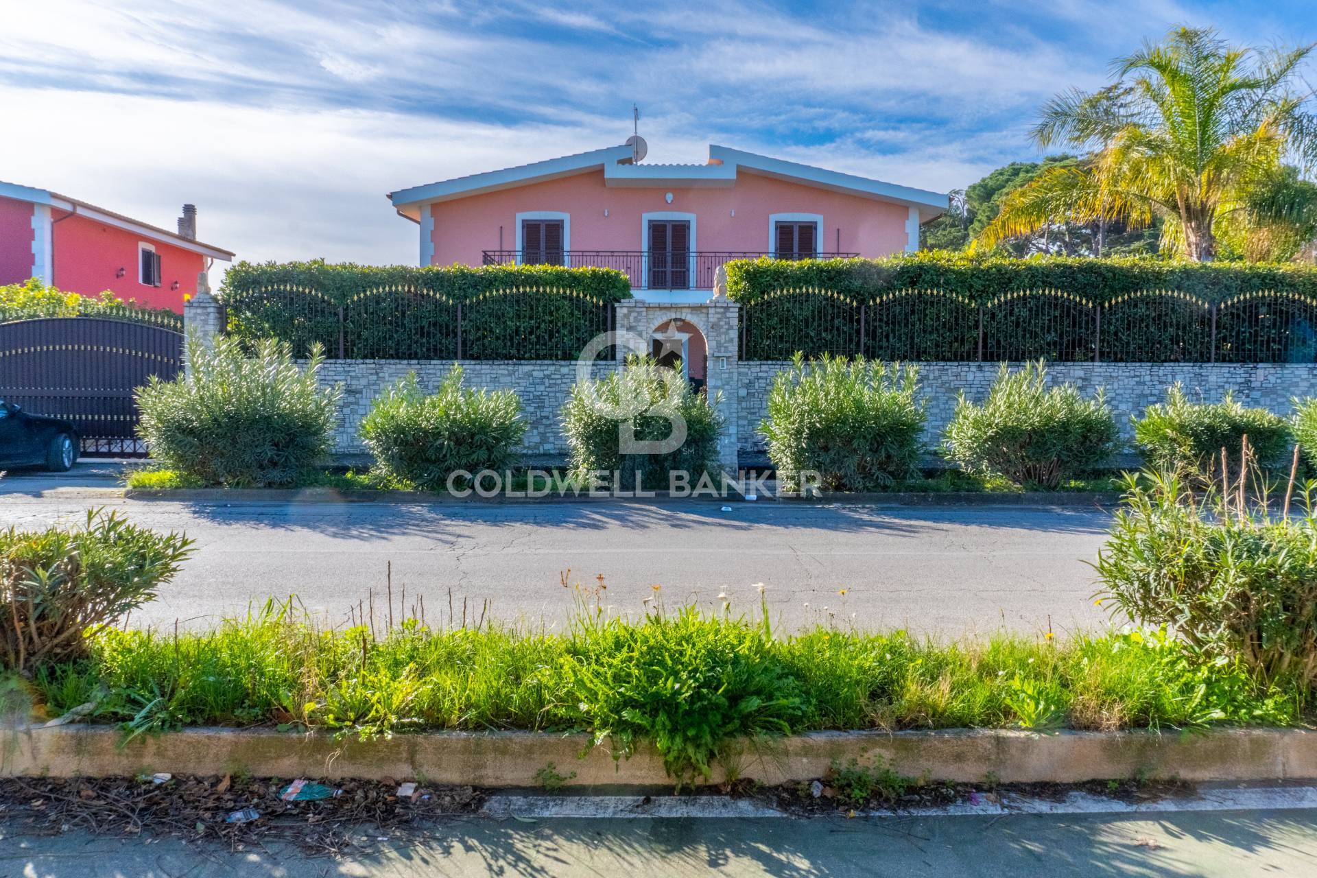 Villa for sale in Trani