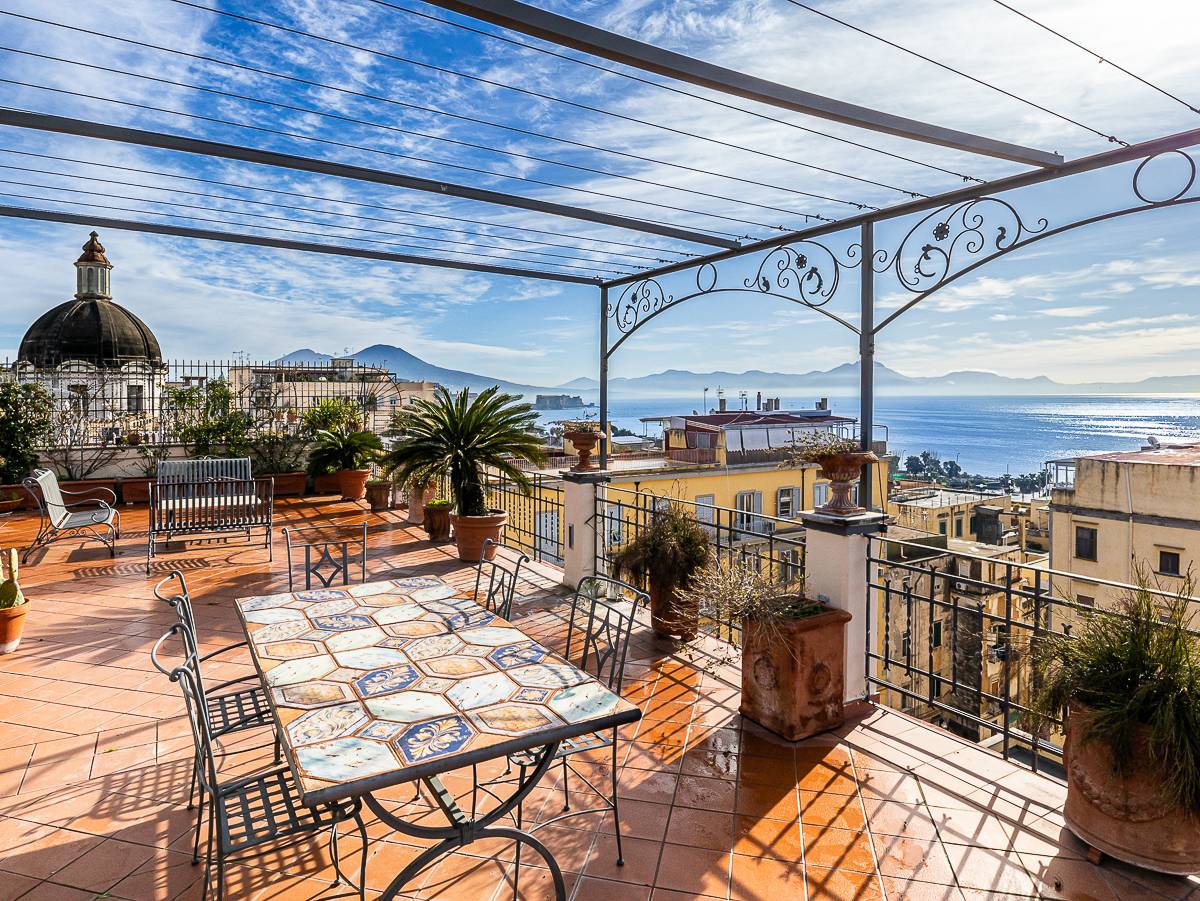 Appartamento in vendita a Napoli