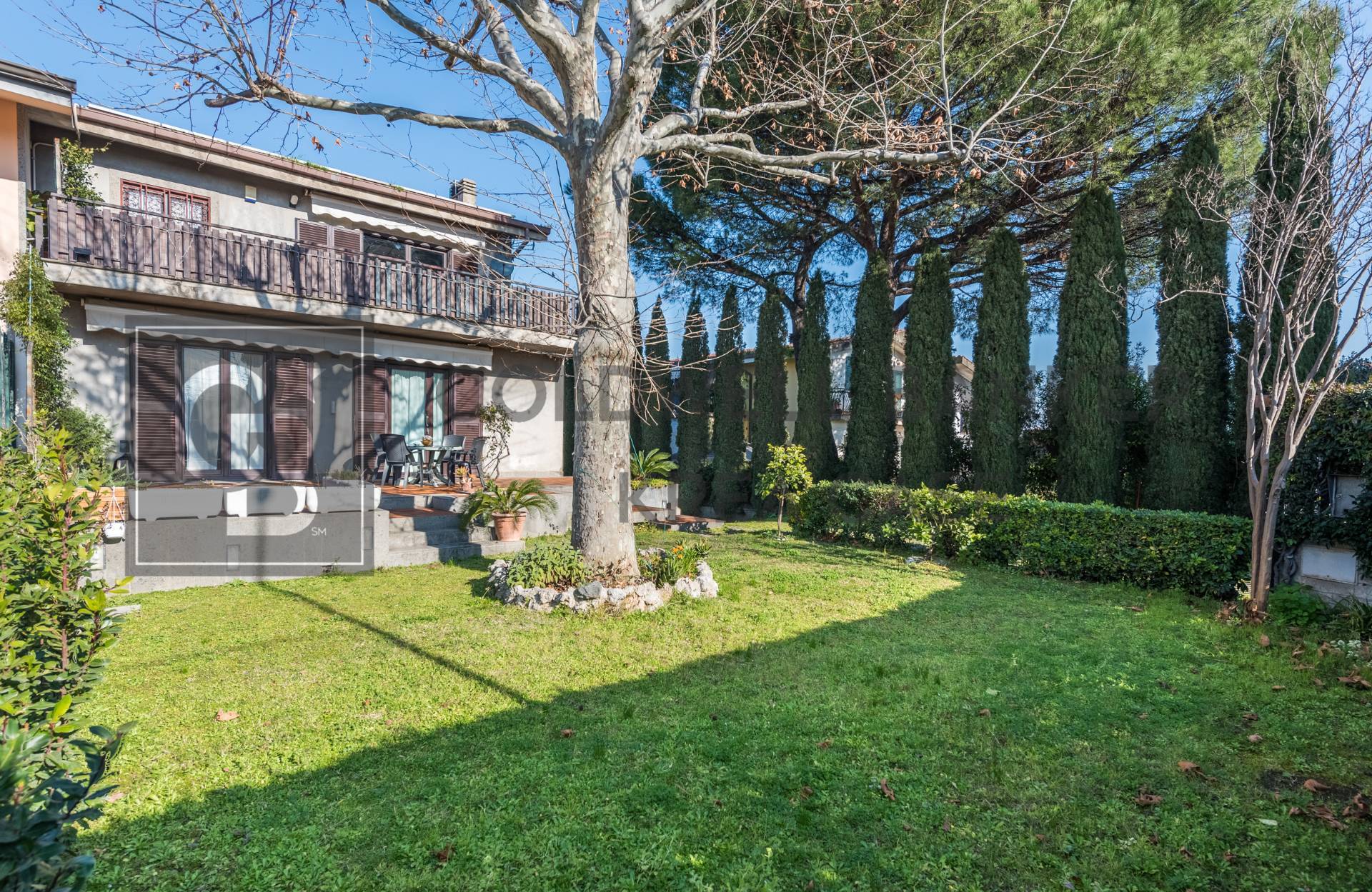 Villa bifamiliare in vendita a Ciampino