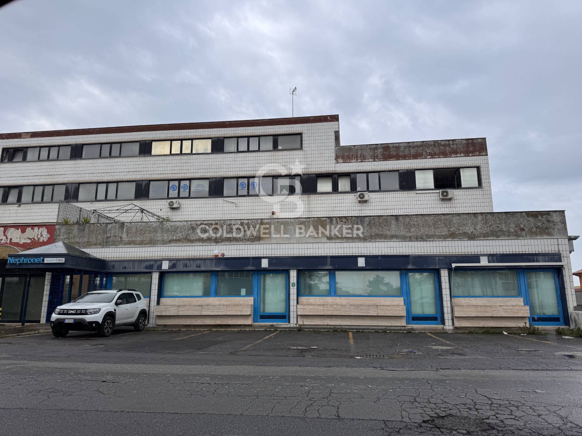 Office for rent in Pomezia