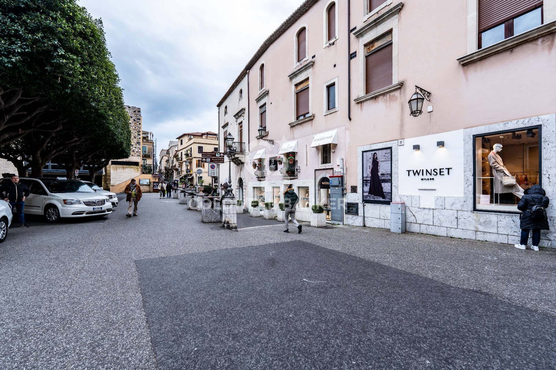 Fondo commerciale in vendita a Taormina (ME)