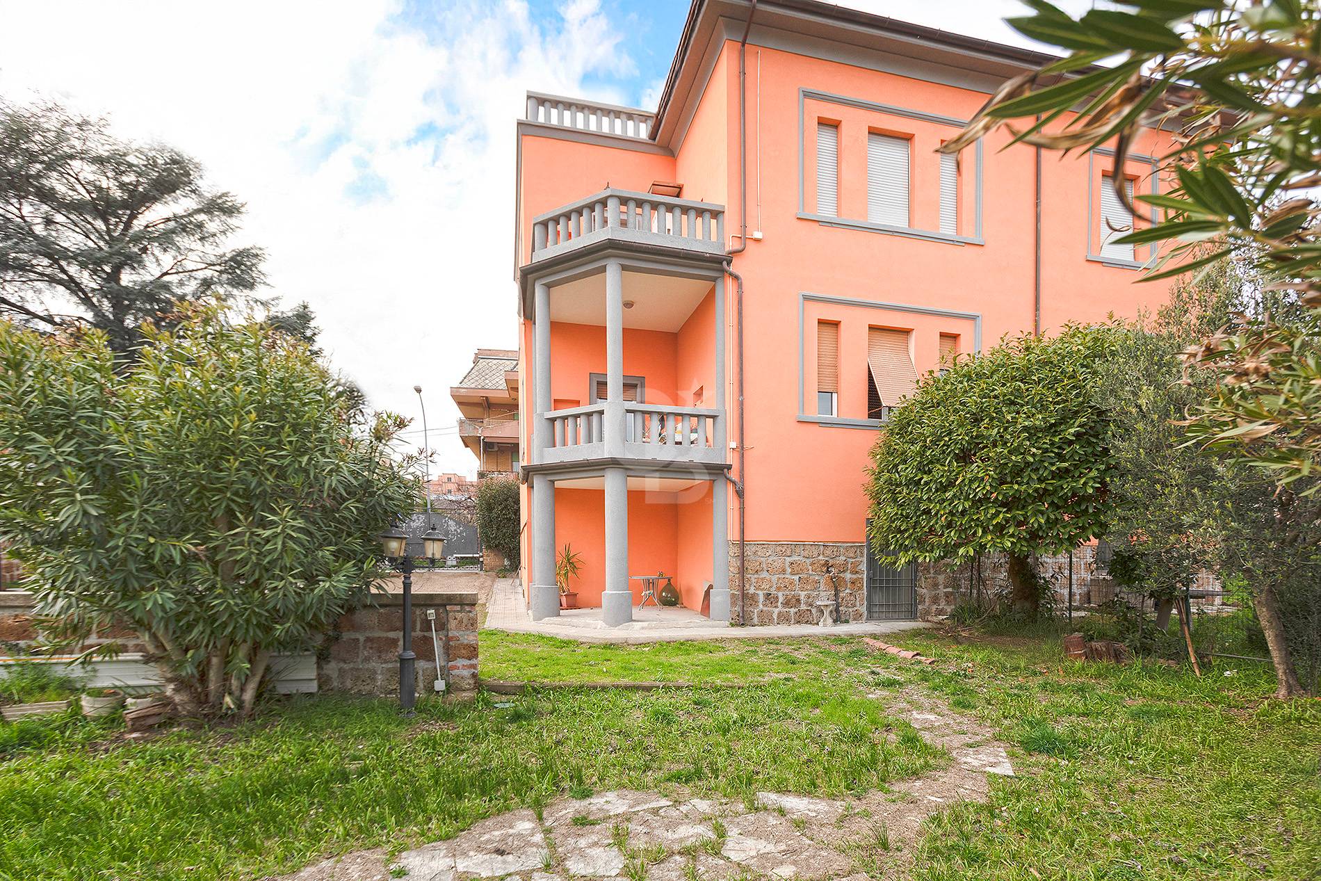 Porzione villa in vendita a Civita Castellana