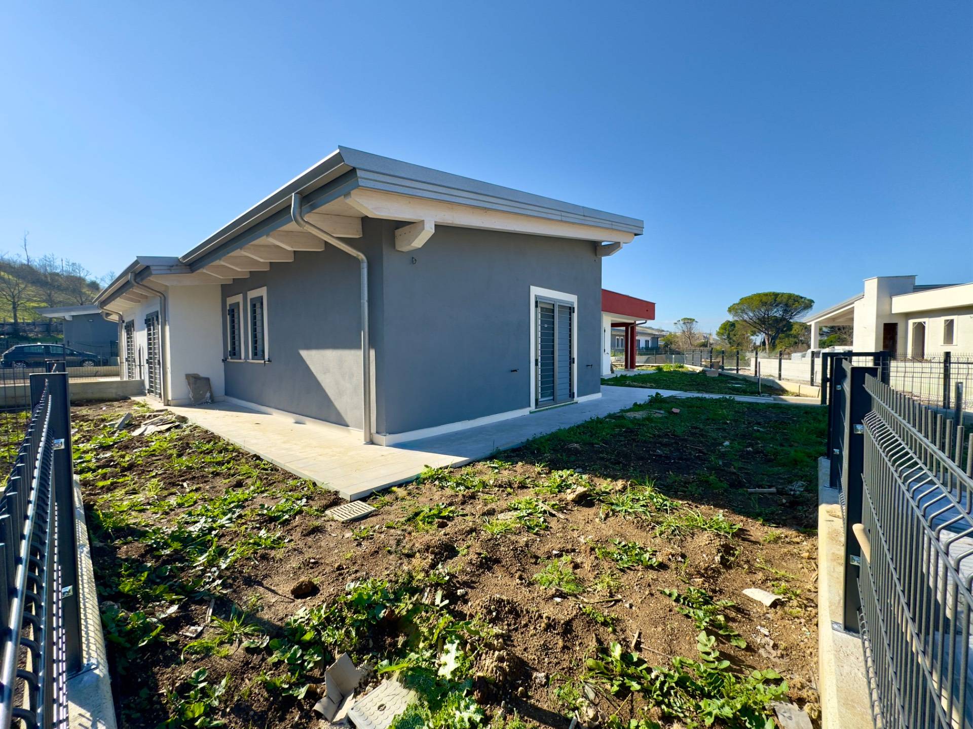 Villa bifamiliare in vendita a Monterotondo