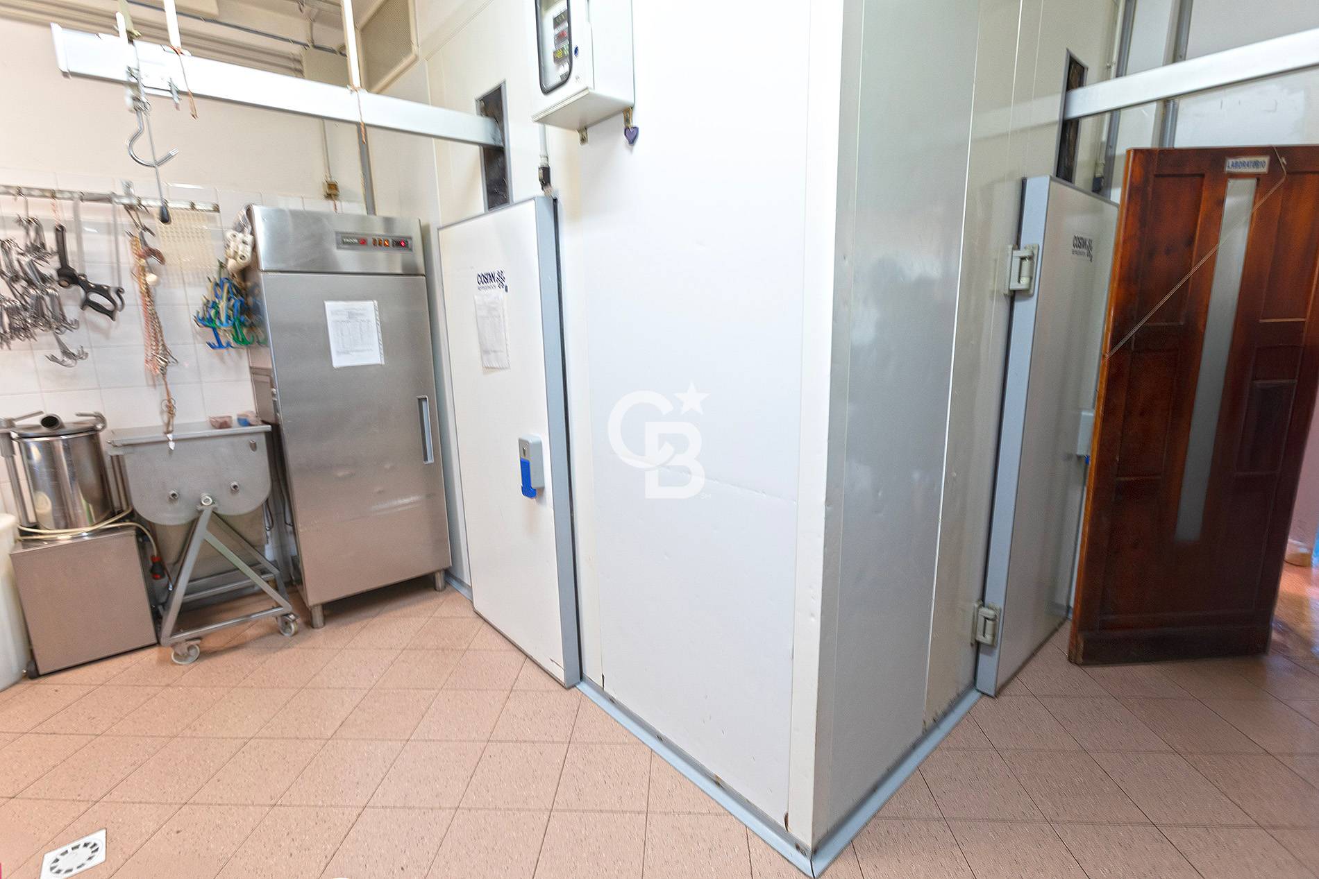 Attività commerciale in vendita a Marta (VT)