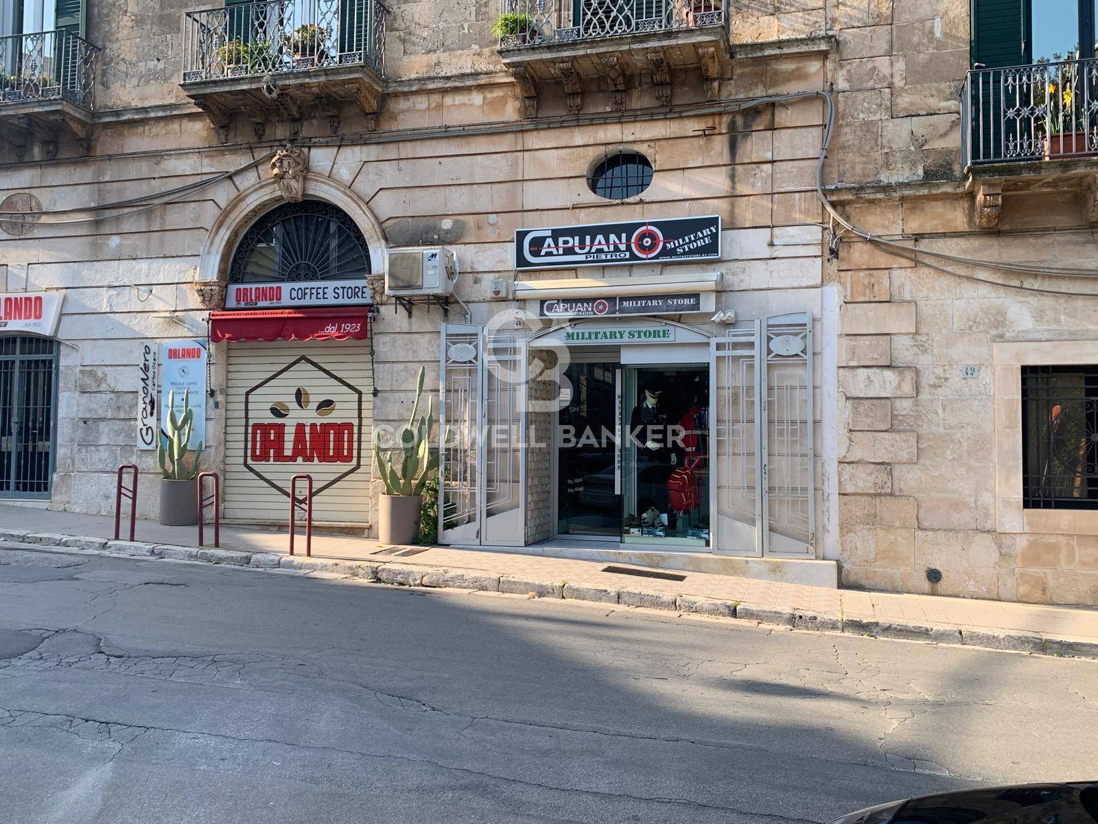 Locale commerciale in affitto a Ostuni
