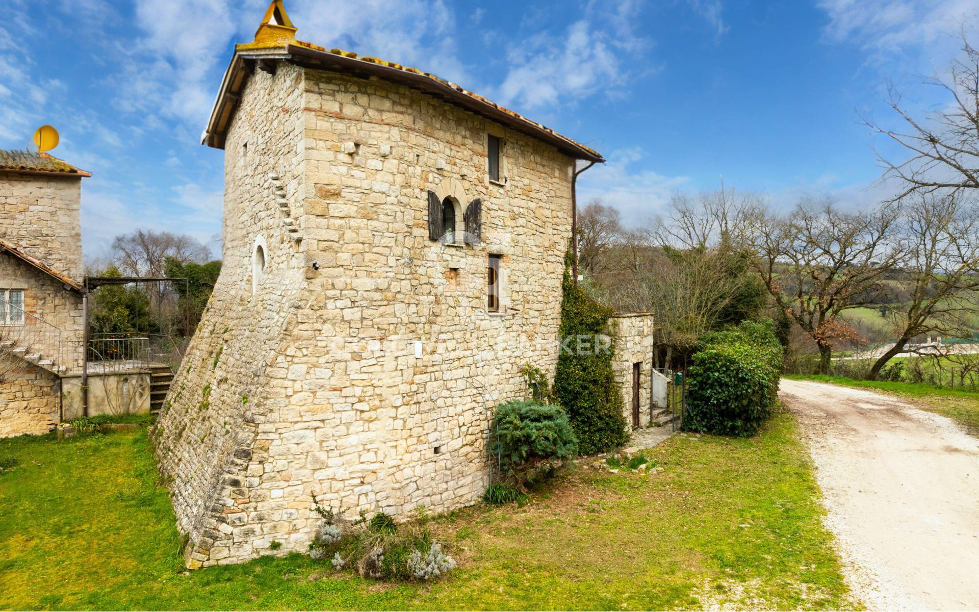 Casa indipendente in vendita a Todi