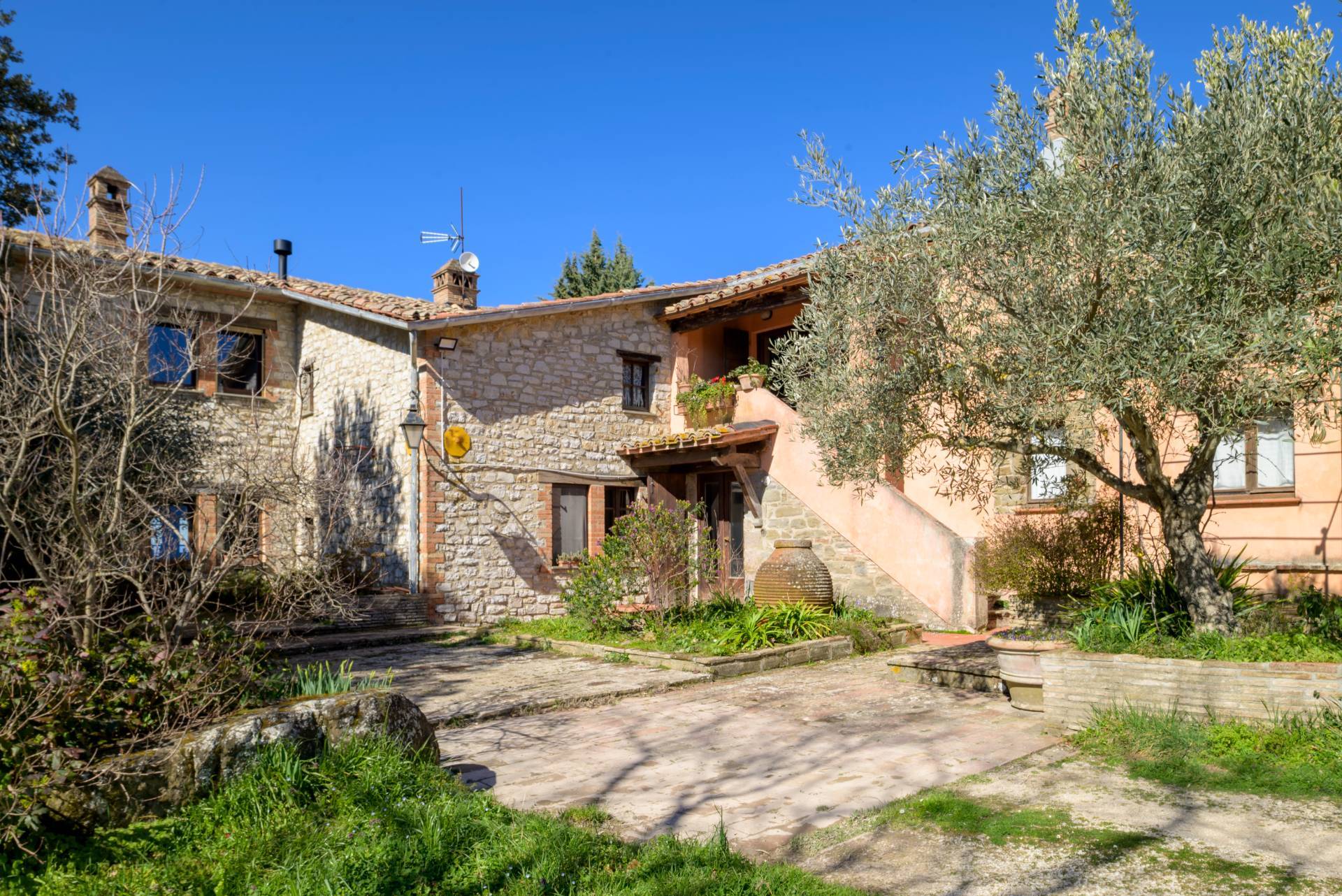 Rustico/Casale/Corte in vendita a Gubbio