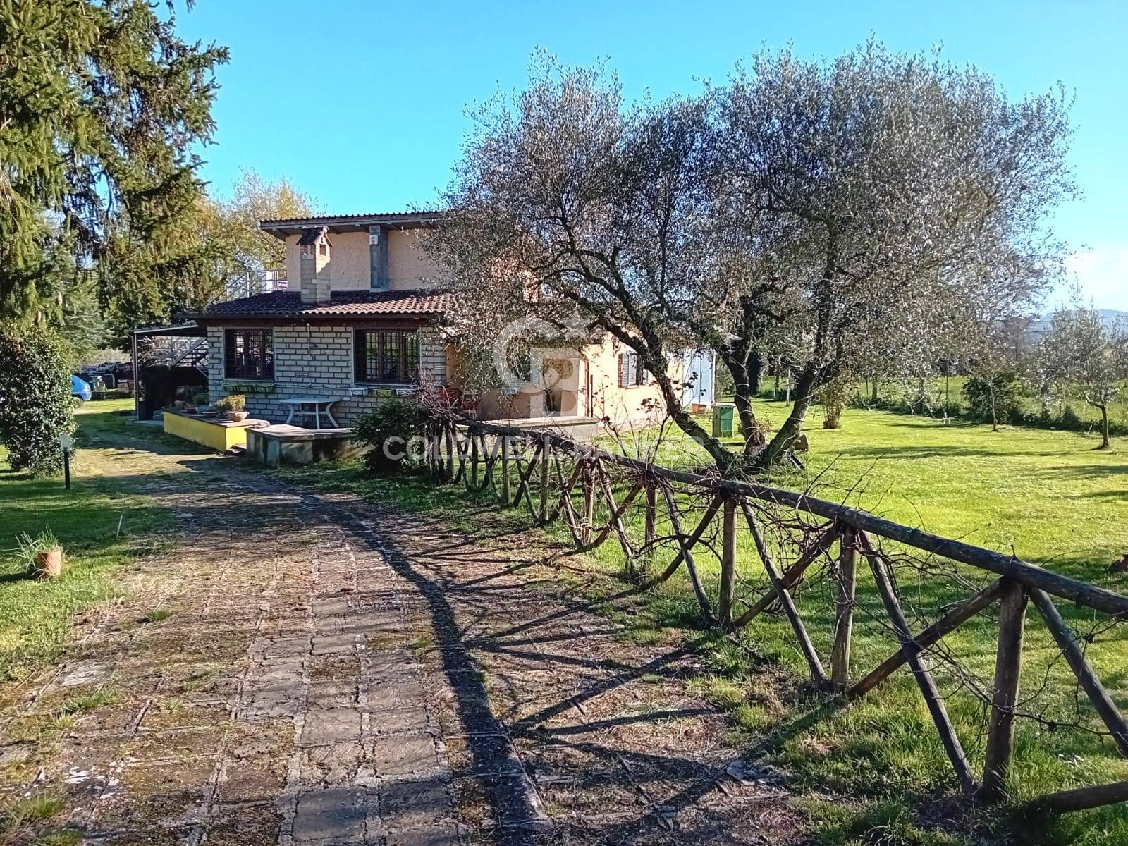 Villa in vendita a Sutri