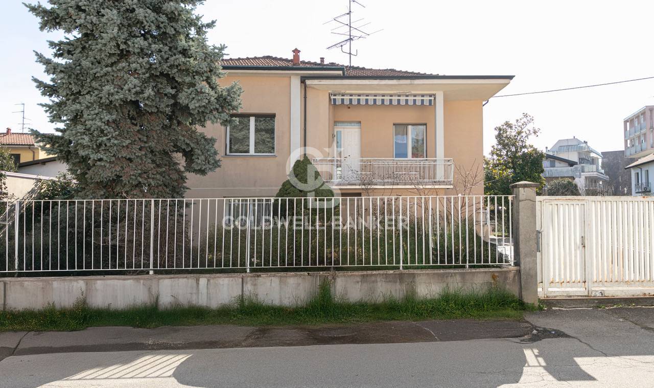 Villa in vendita a Gallarate