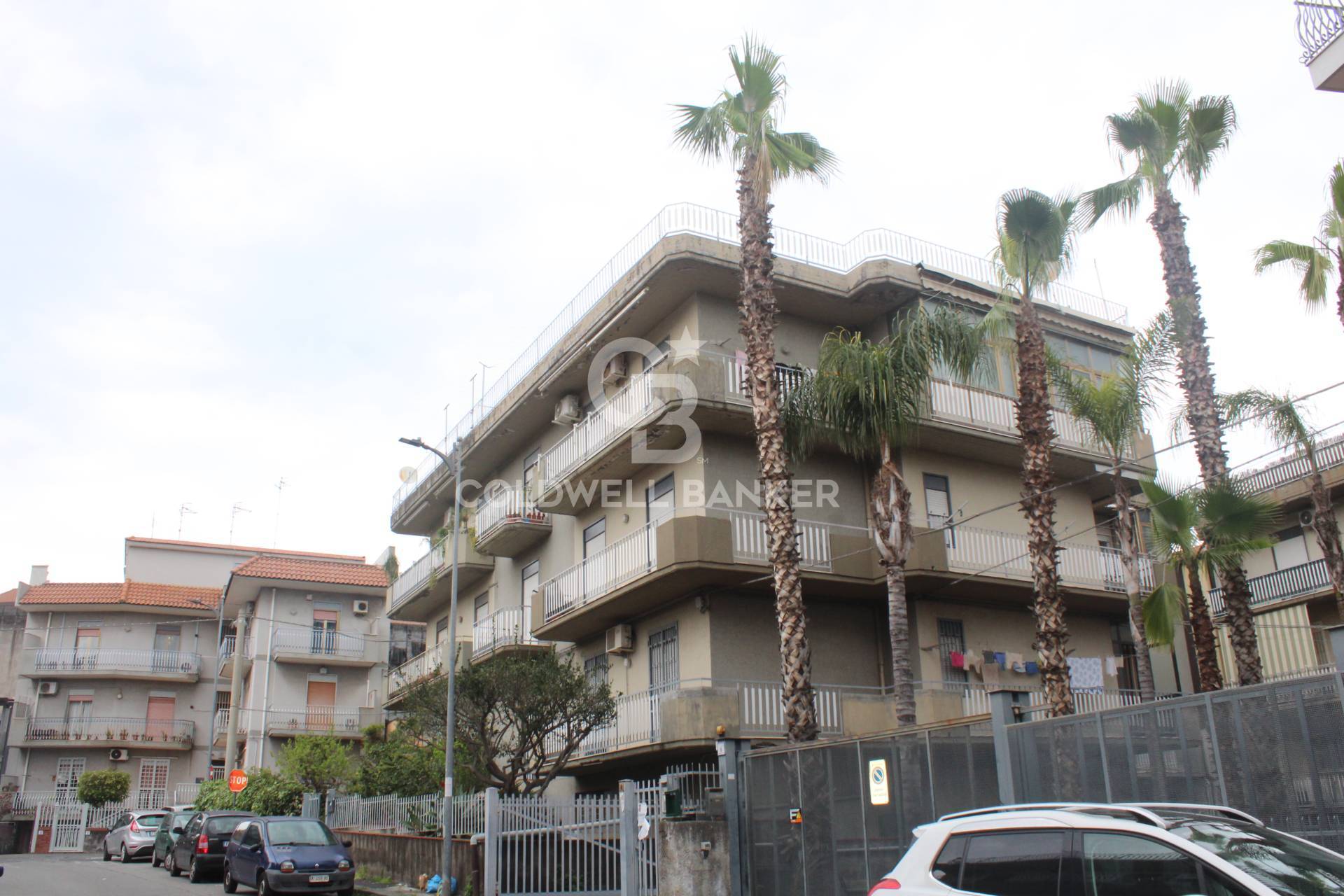 Appartamento in vendita a Aci Catena
