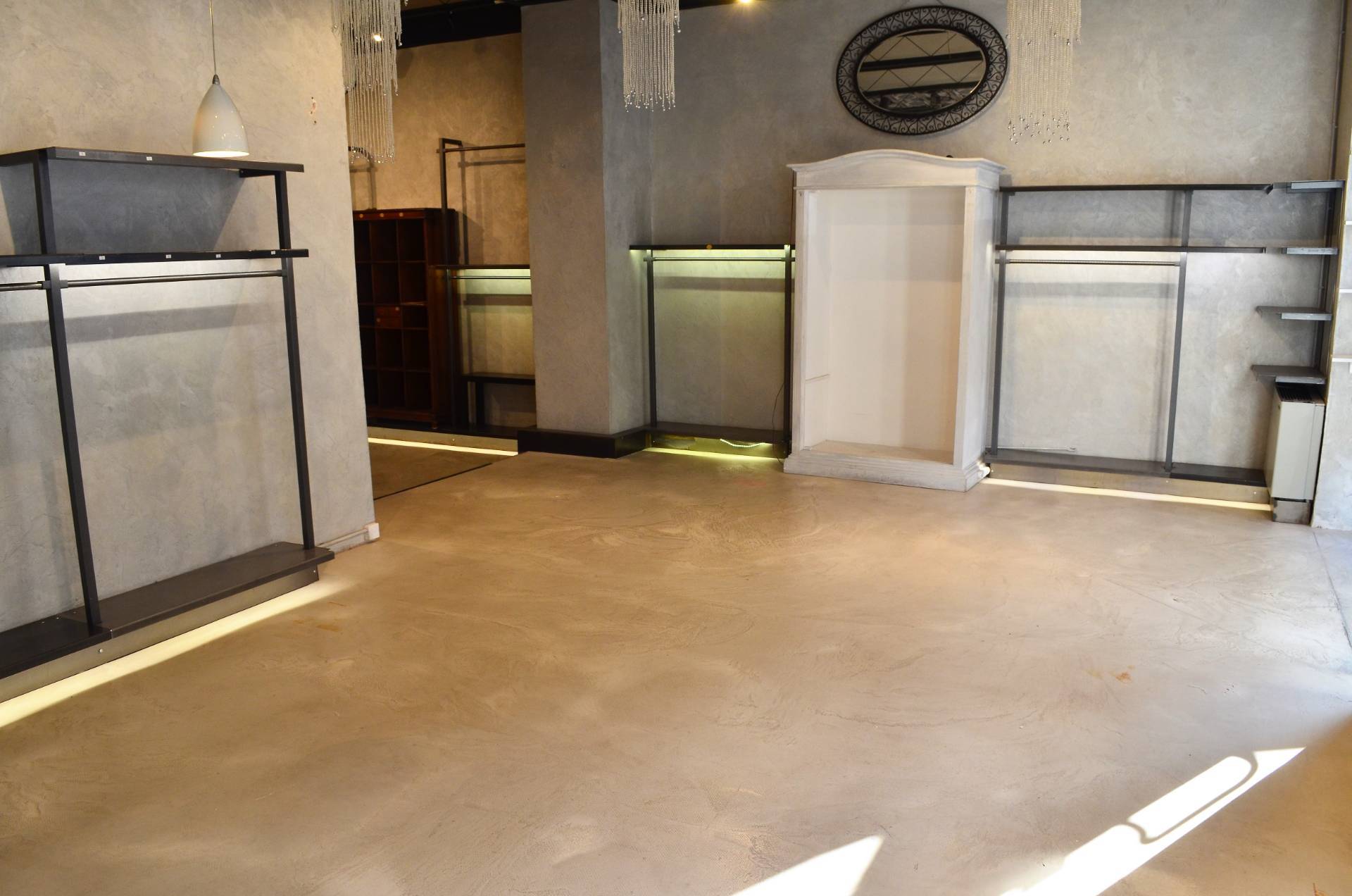 Negozio in affitto a Milano