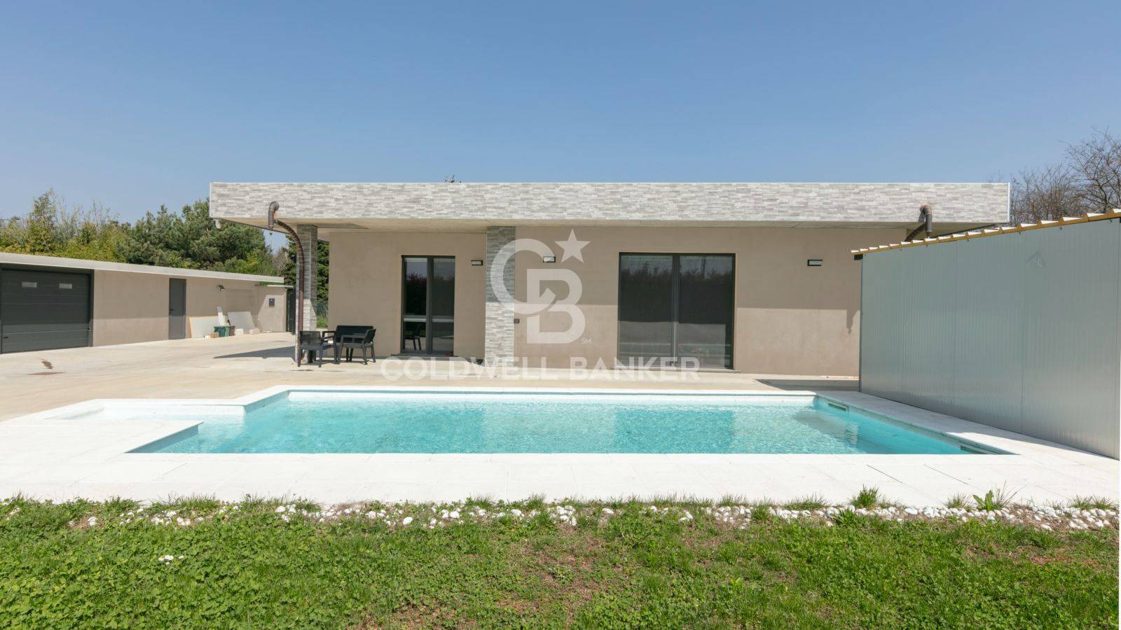 Villa for sale in Busto Arsizio