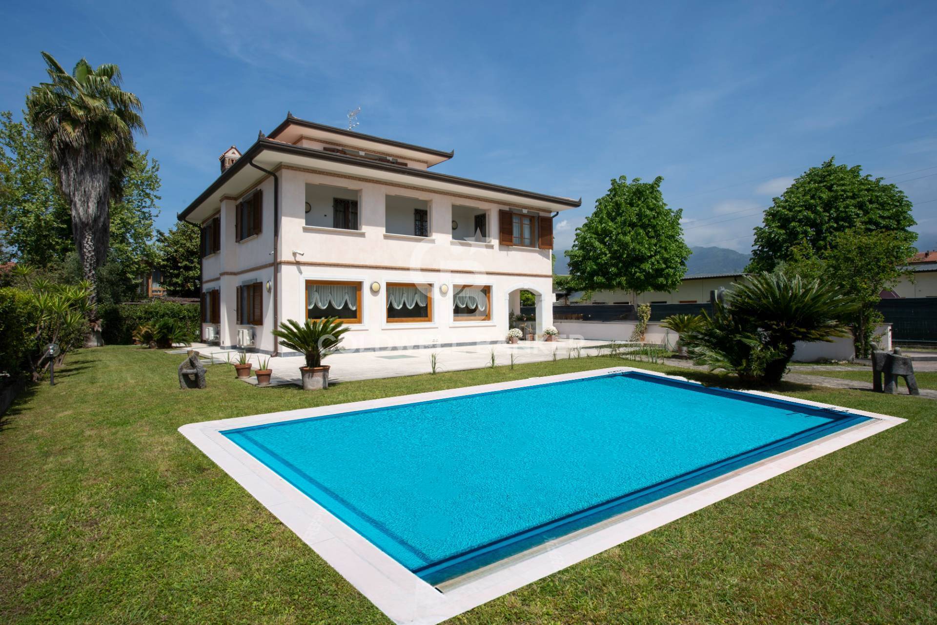 Villa in affitto a Forte dei Marmi