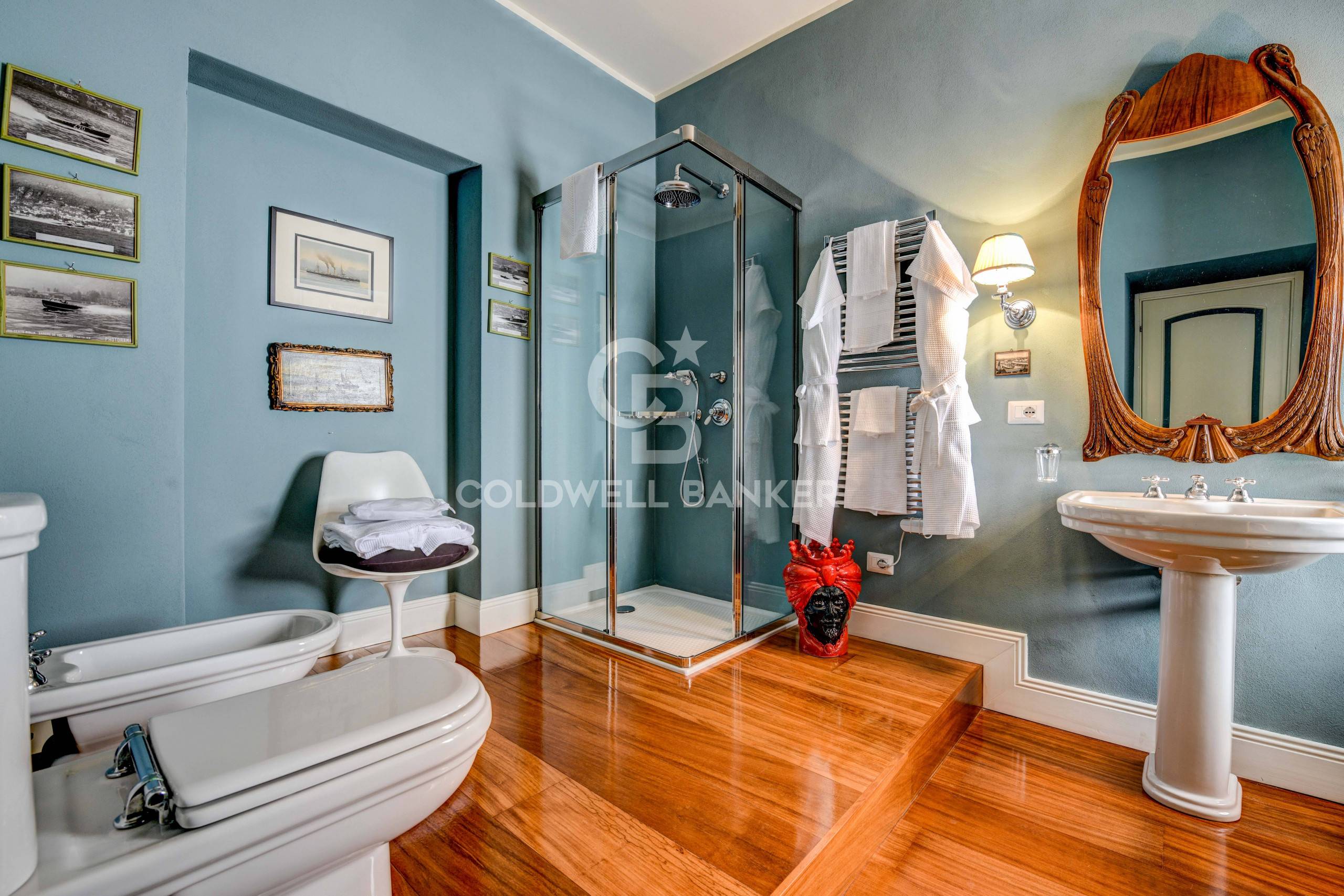 Villa in vendita a Brunate (CO)