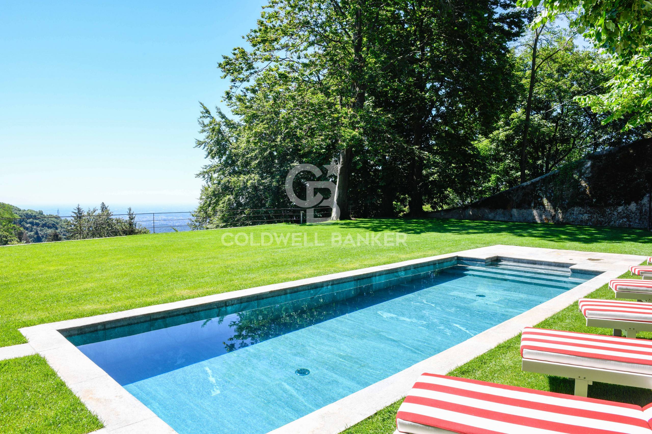 Villa in vendita a Brunate (CO)