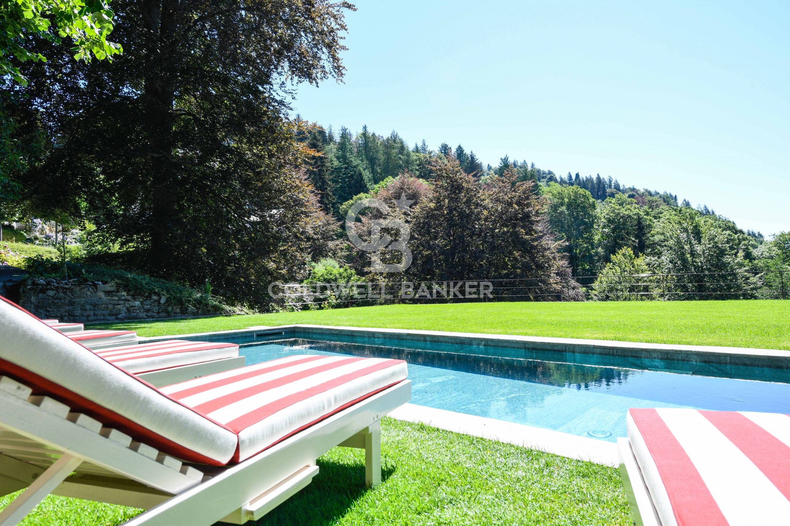 Villa in vendita a Brunate (CO)