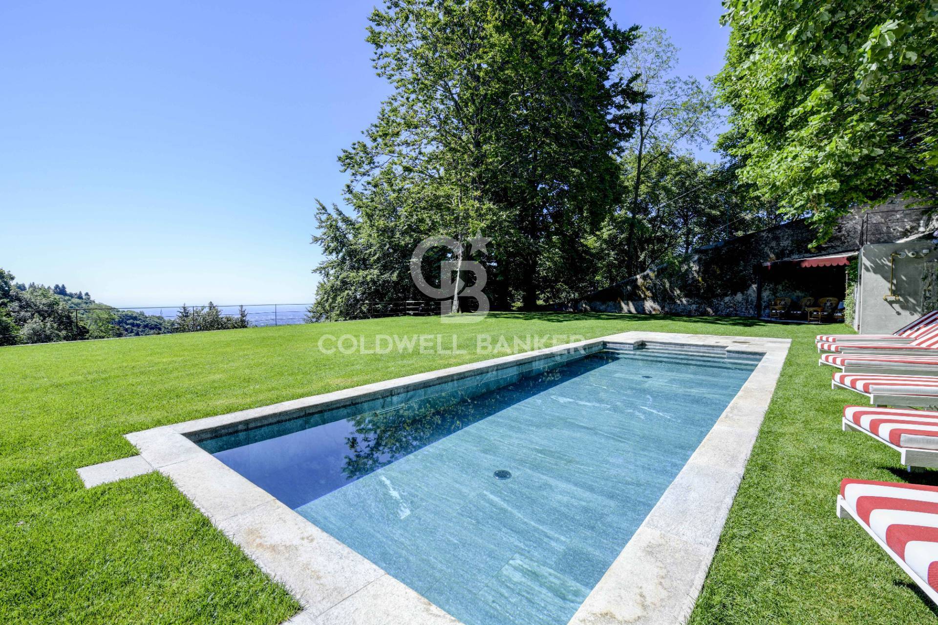 Villa in vendita a Brunate (CO)