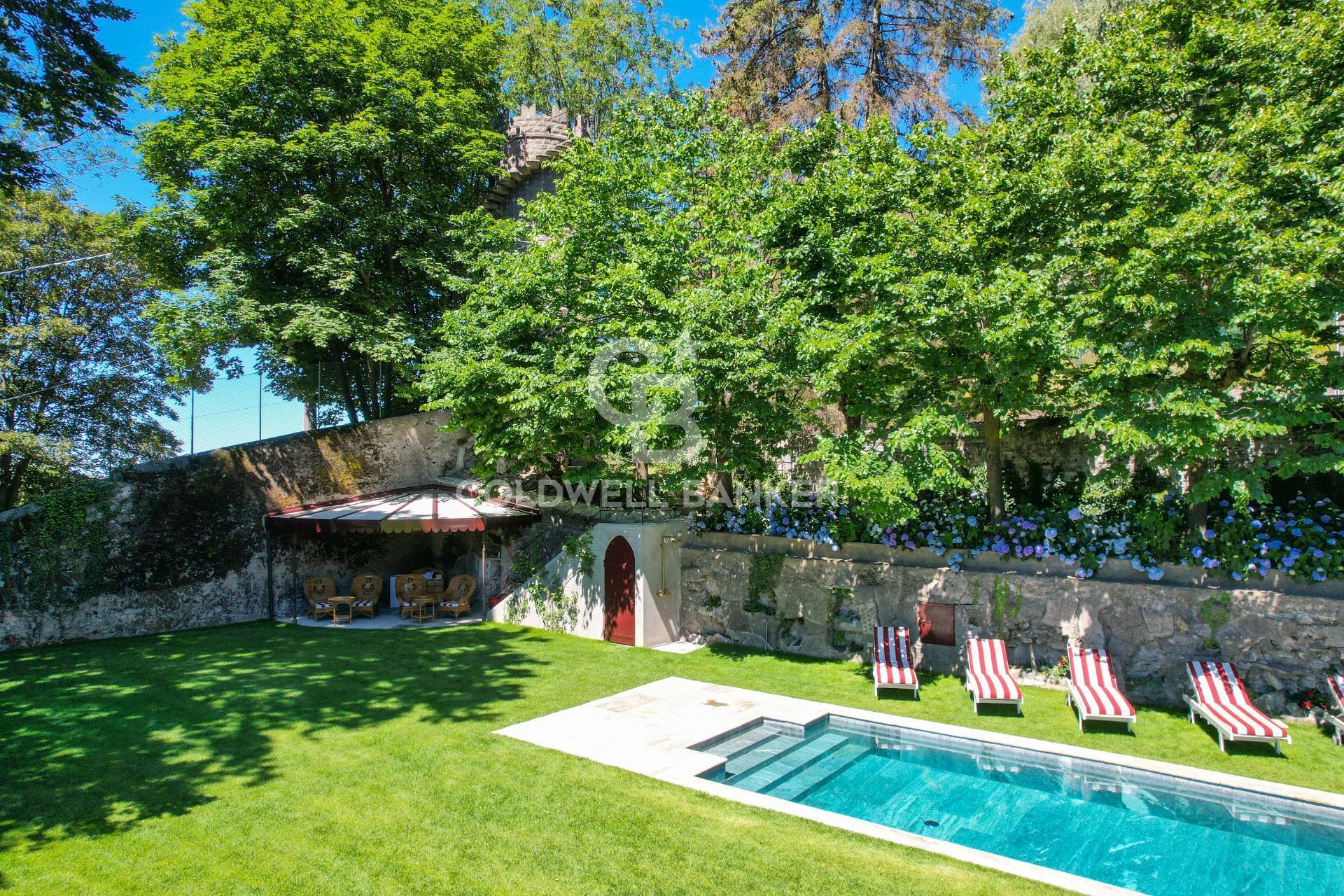 Villa in vendita a Brunate (CO)