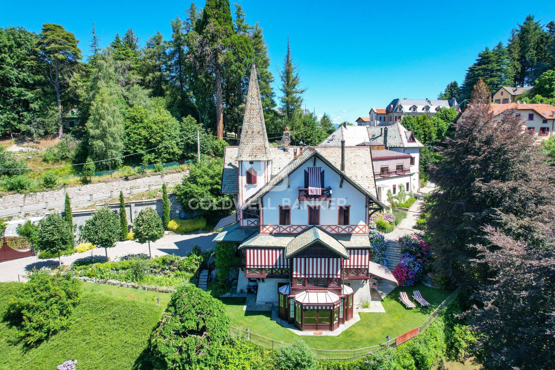 Villa in vendita a Brunate (CO)