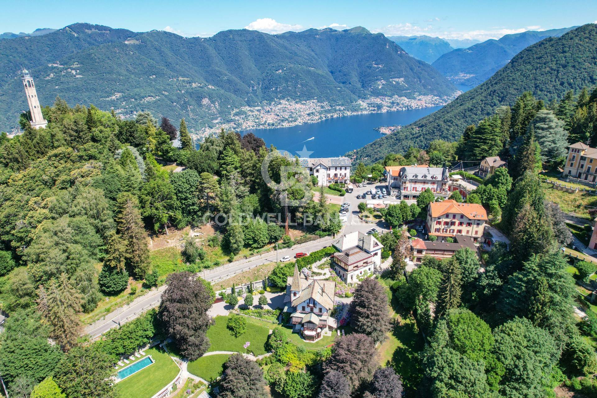 Villa in vendita a Brunate (CO)