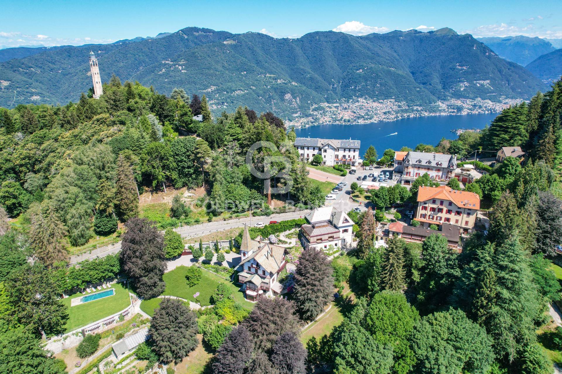Villa in vendita a Brunate (CO)