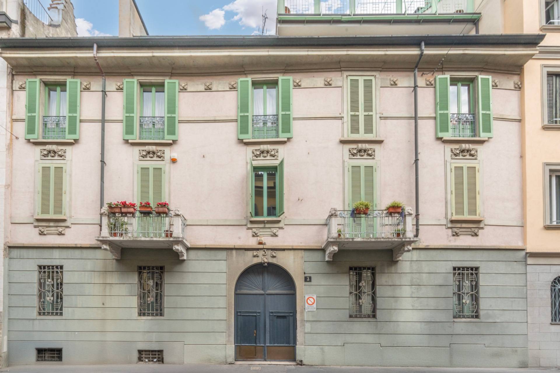 2 Rooms for rent in Milano