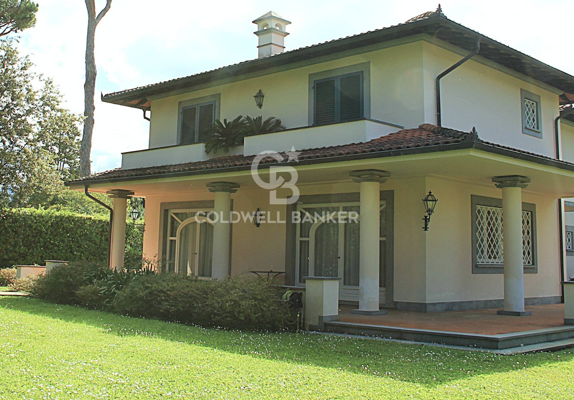 Villa for rent in Forte dei Marmi